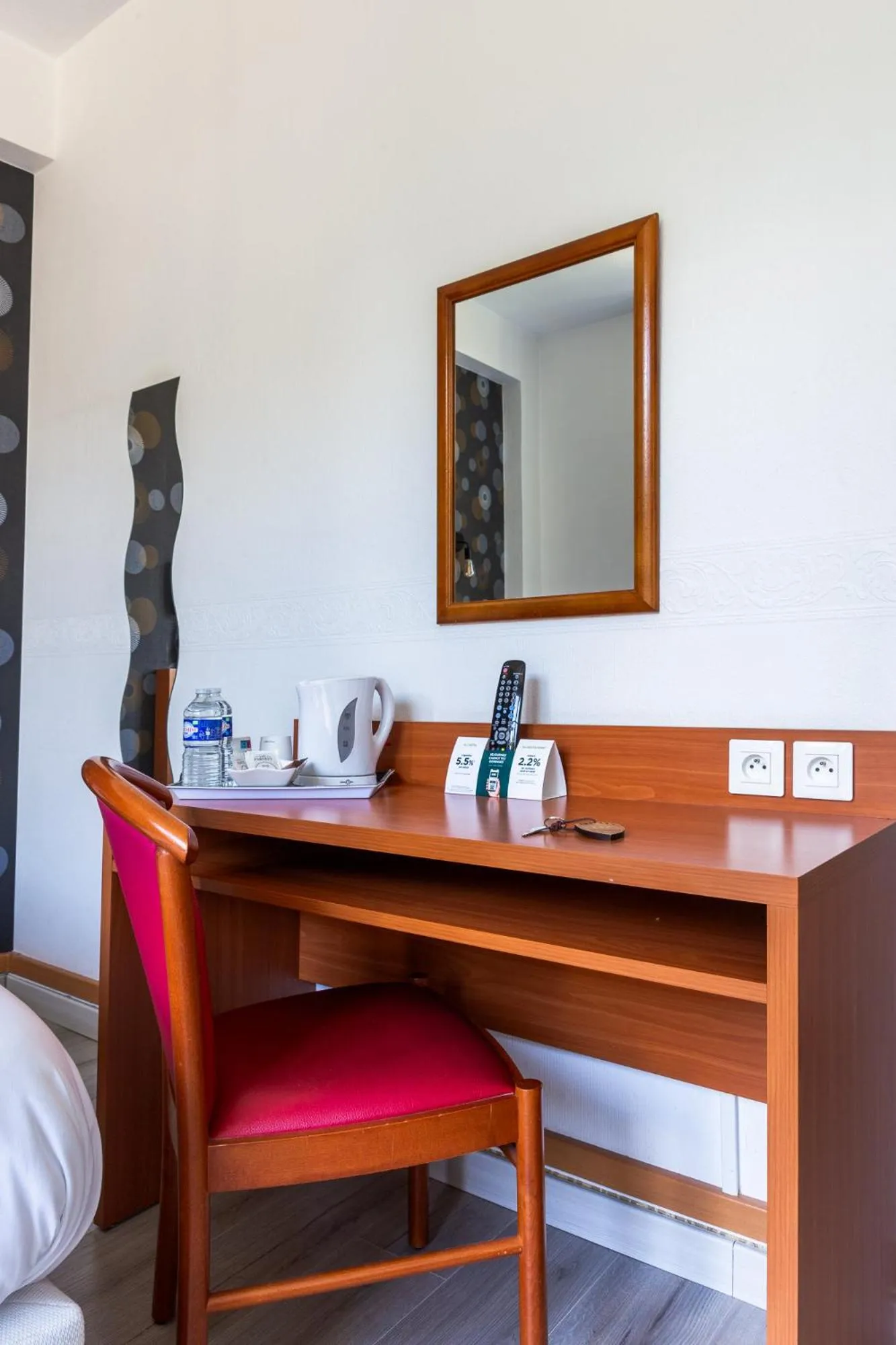 Coffee/tea facilities in Hôtel Restaurant Du Château