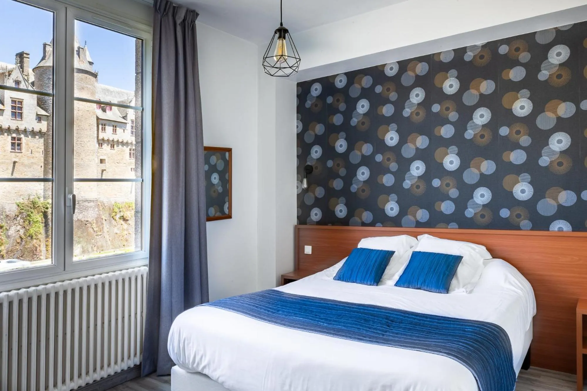 Photo of the whole room in Hôtel Restaurant Du Château