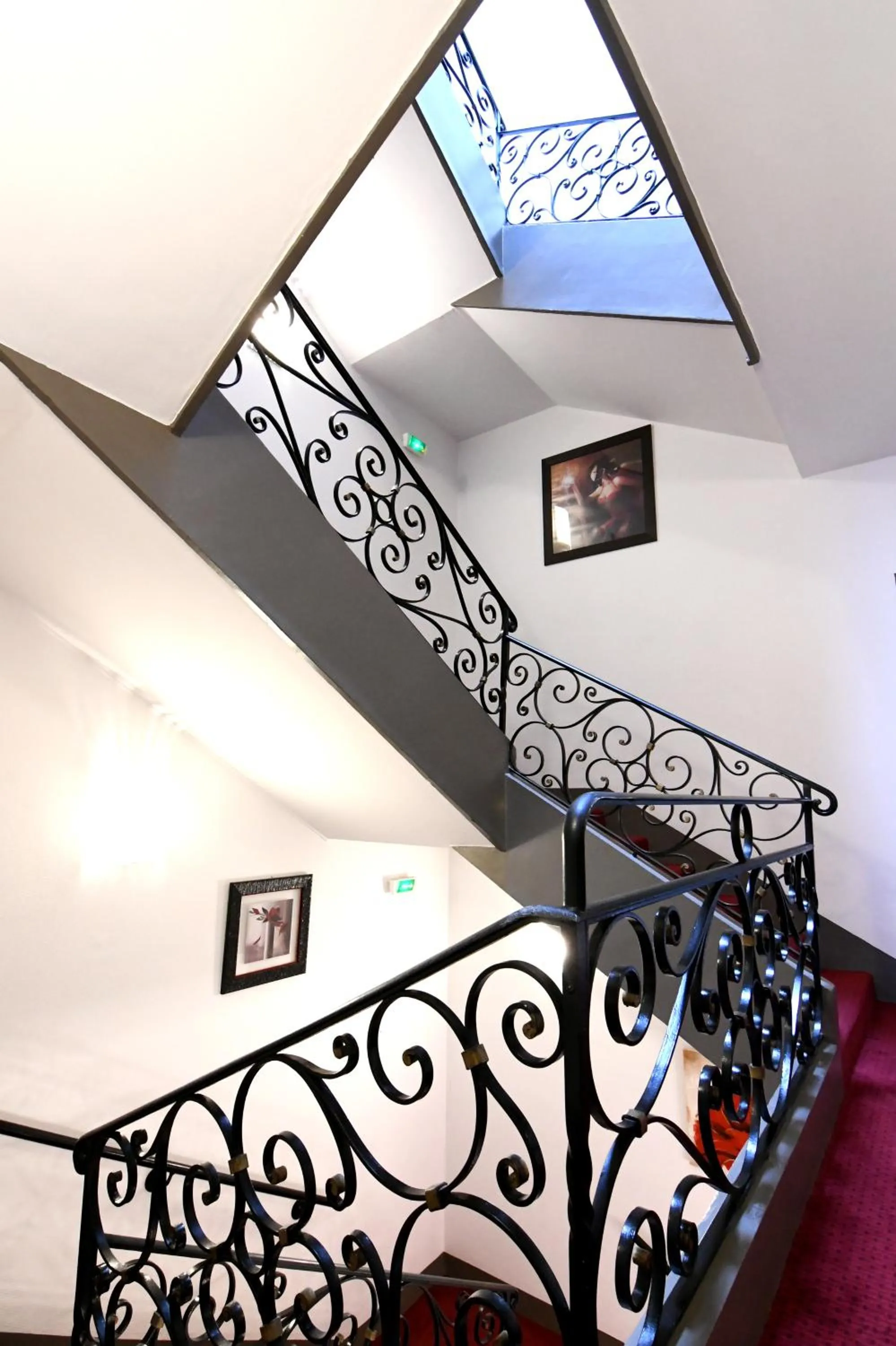 Lobby or reception in Hôtel Restaurant Du Château