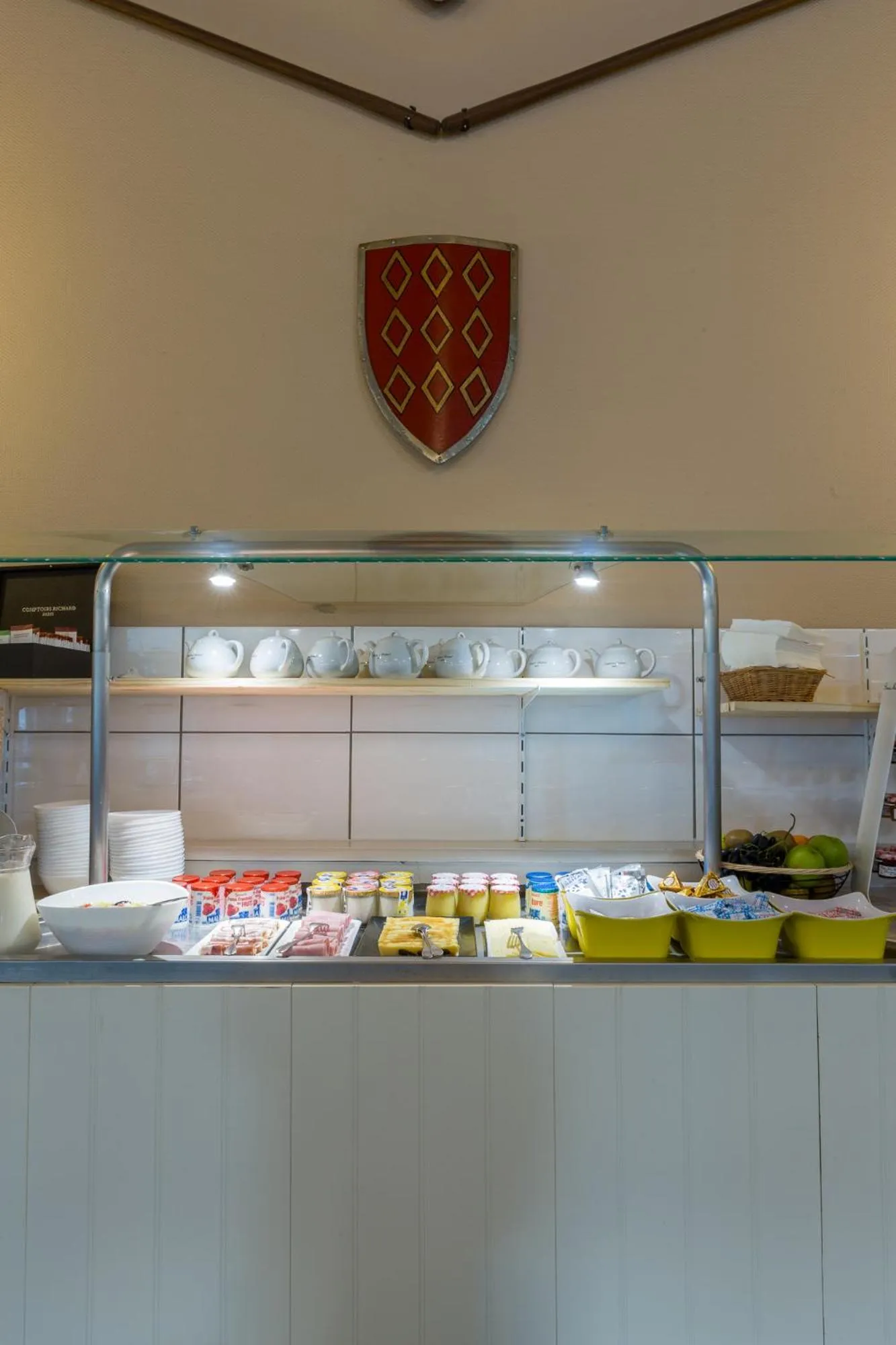 Breakfast in Hôtel Restaurant Du Château