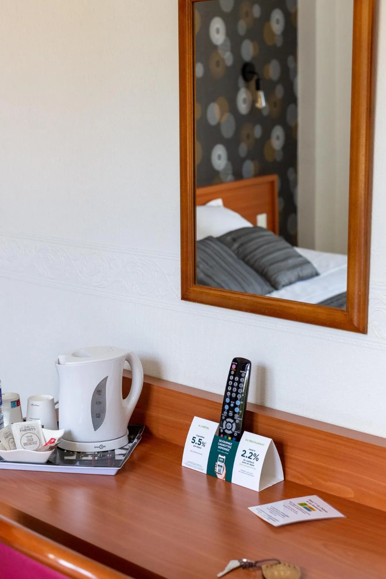 Coffee/tea facilities in Hôtel Restaurant Du Château
