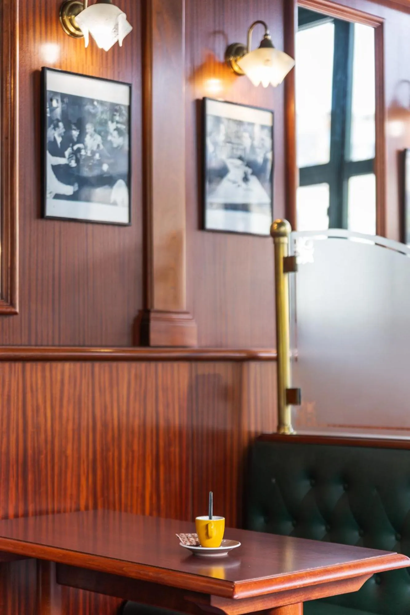 Lounge or bar in Hôtel Restaurant Du Château