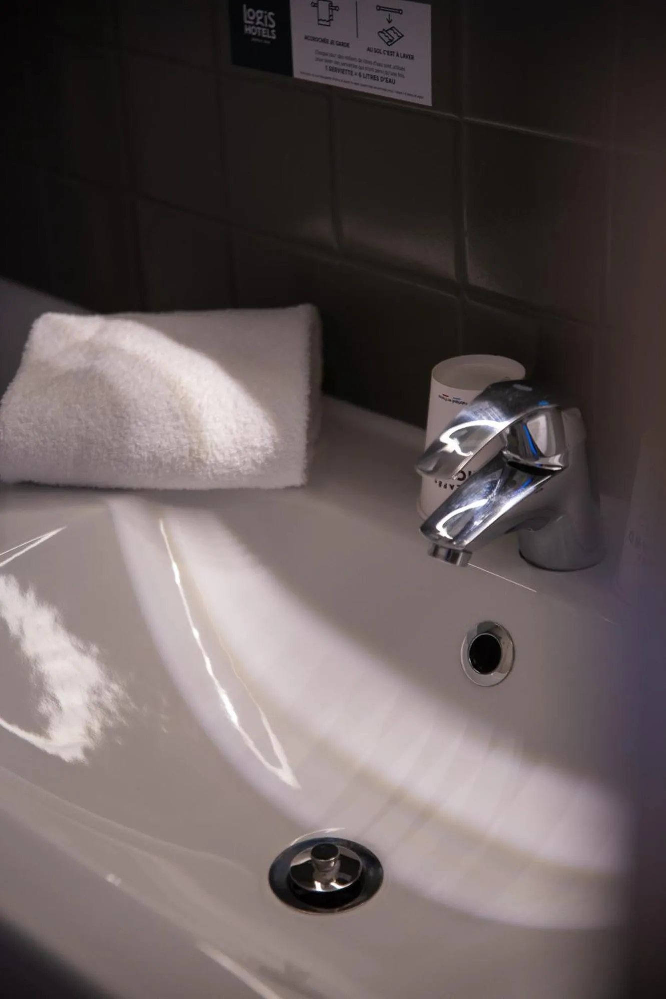 Bathroom in Hôtel Restaurant Du Château