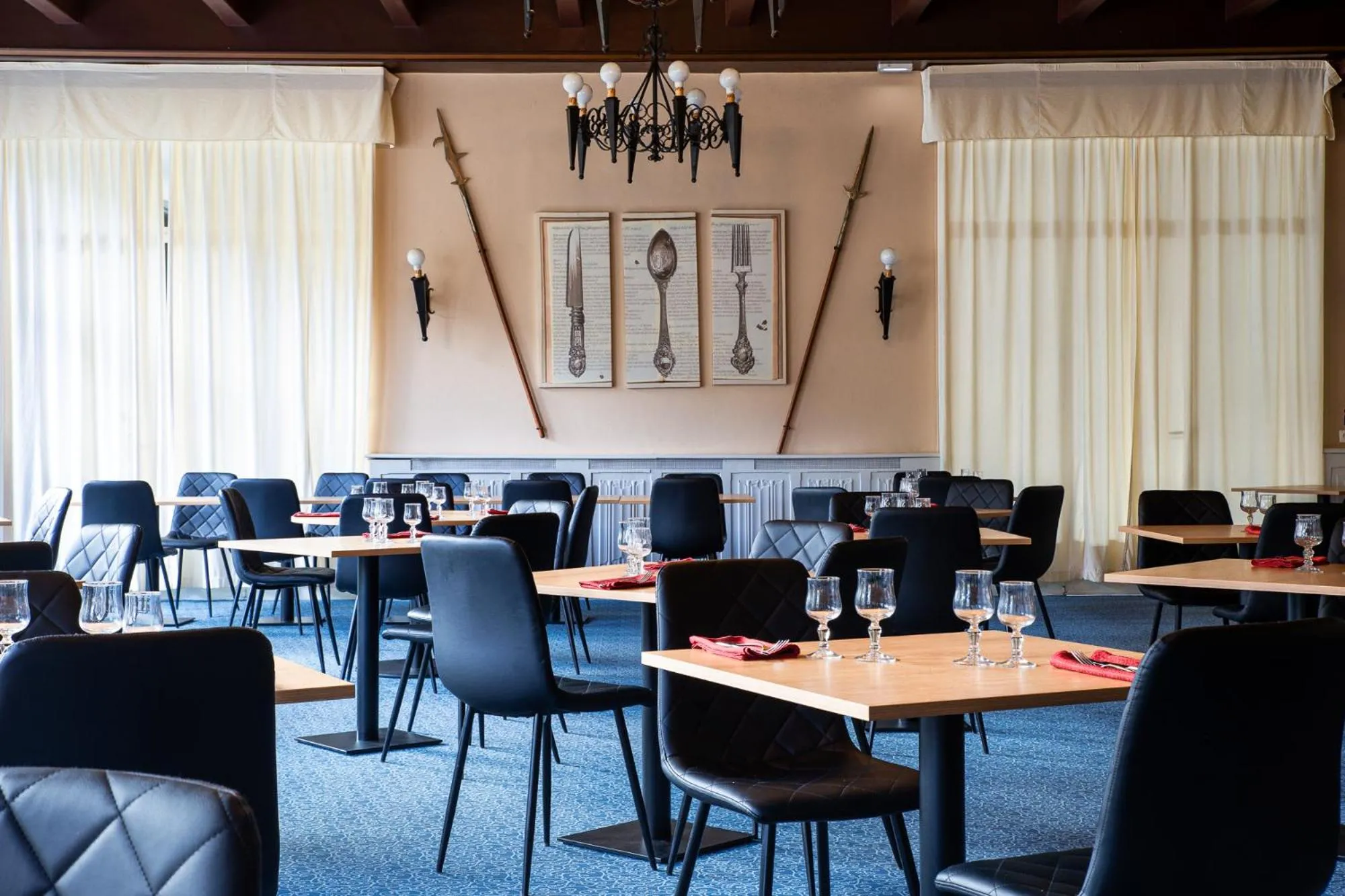 Restaurant/places to eat in Hôtel Restaurant Du Château