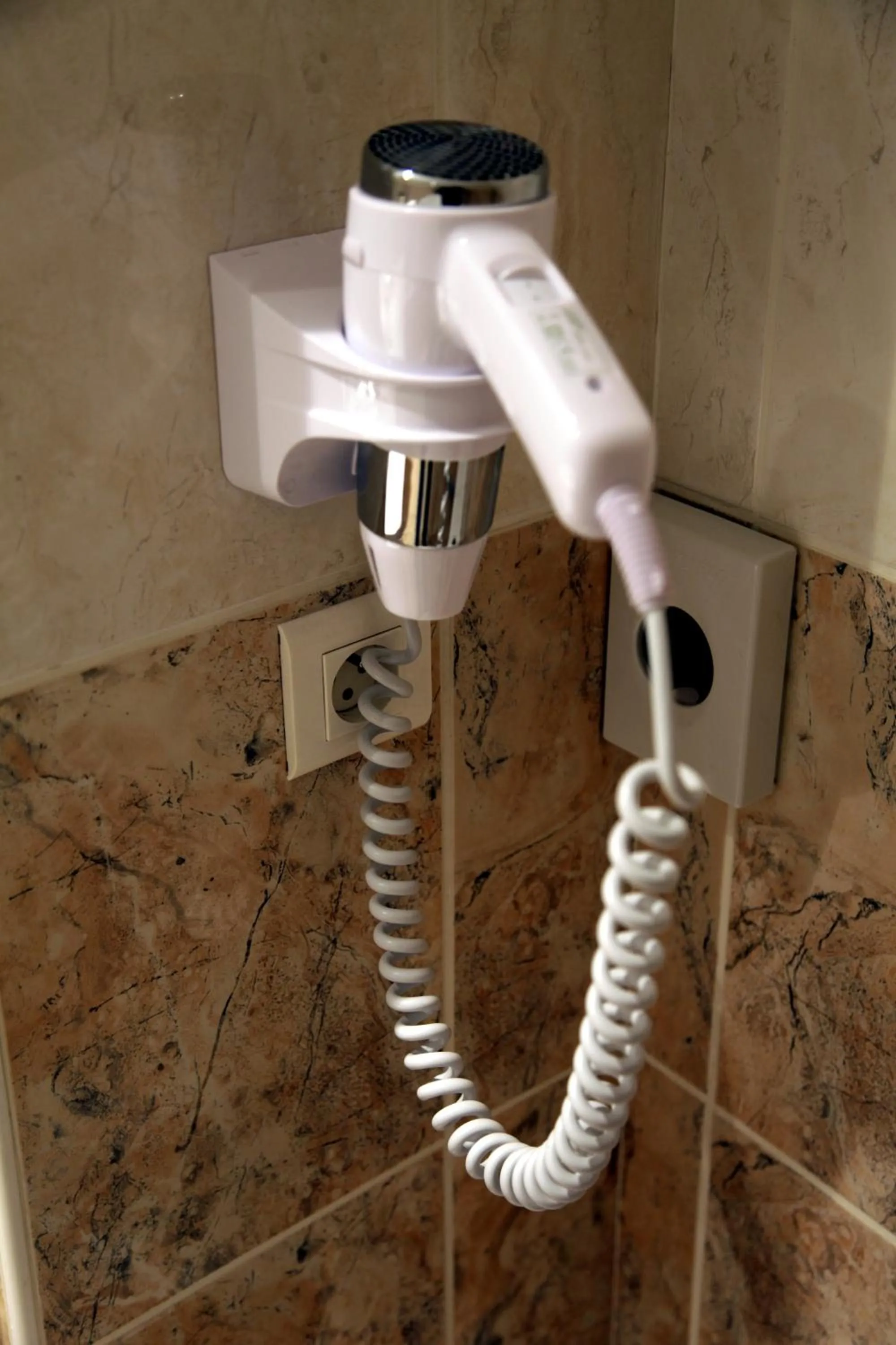 Bathroom in The Originals City, Hôtel Paray-le-Monial