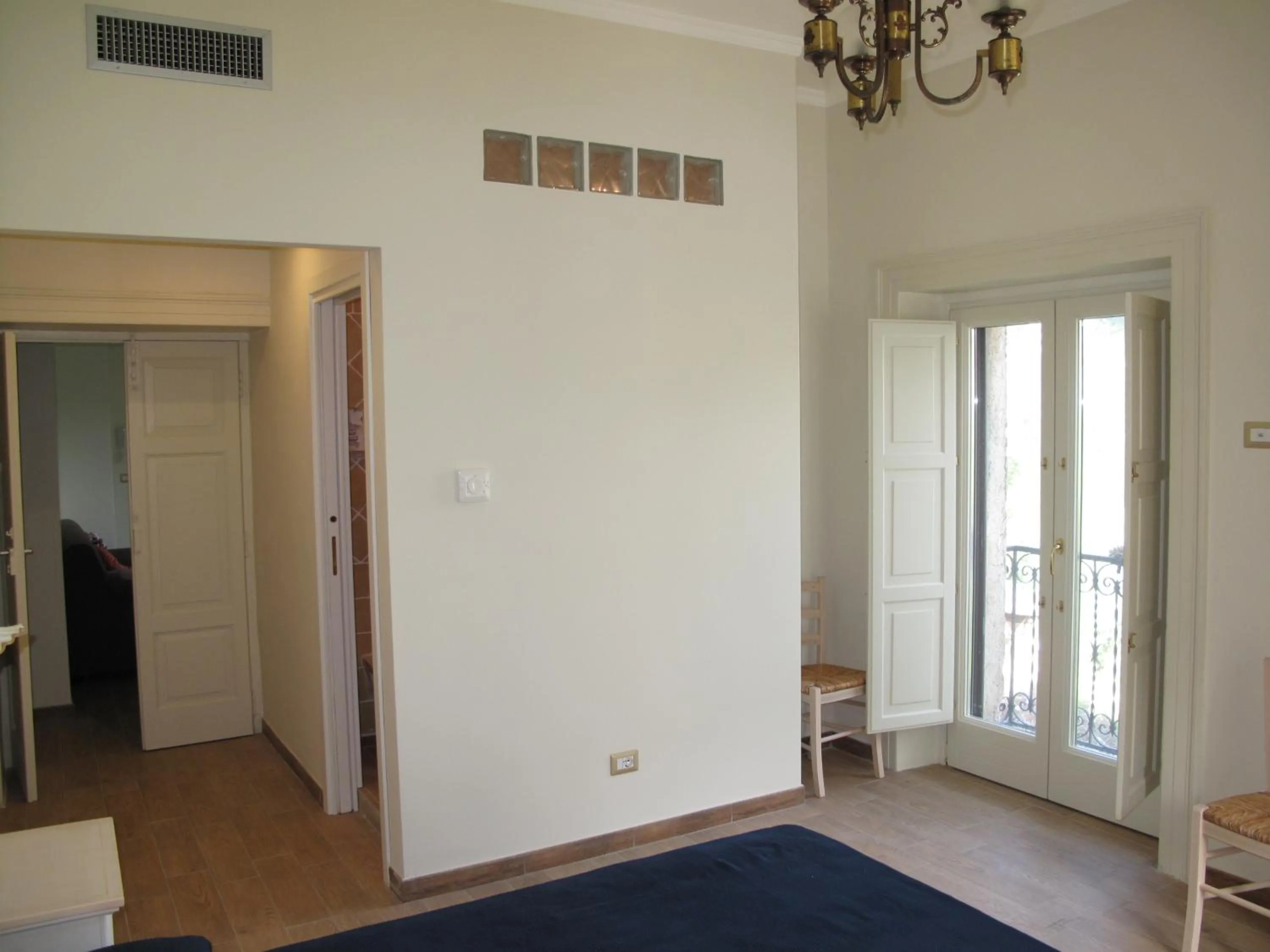 Property building, Bed in Casa Sarlo