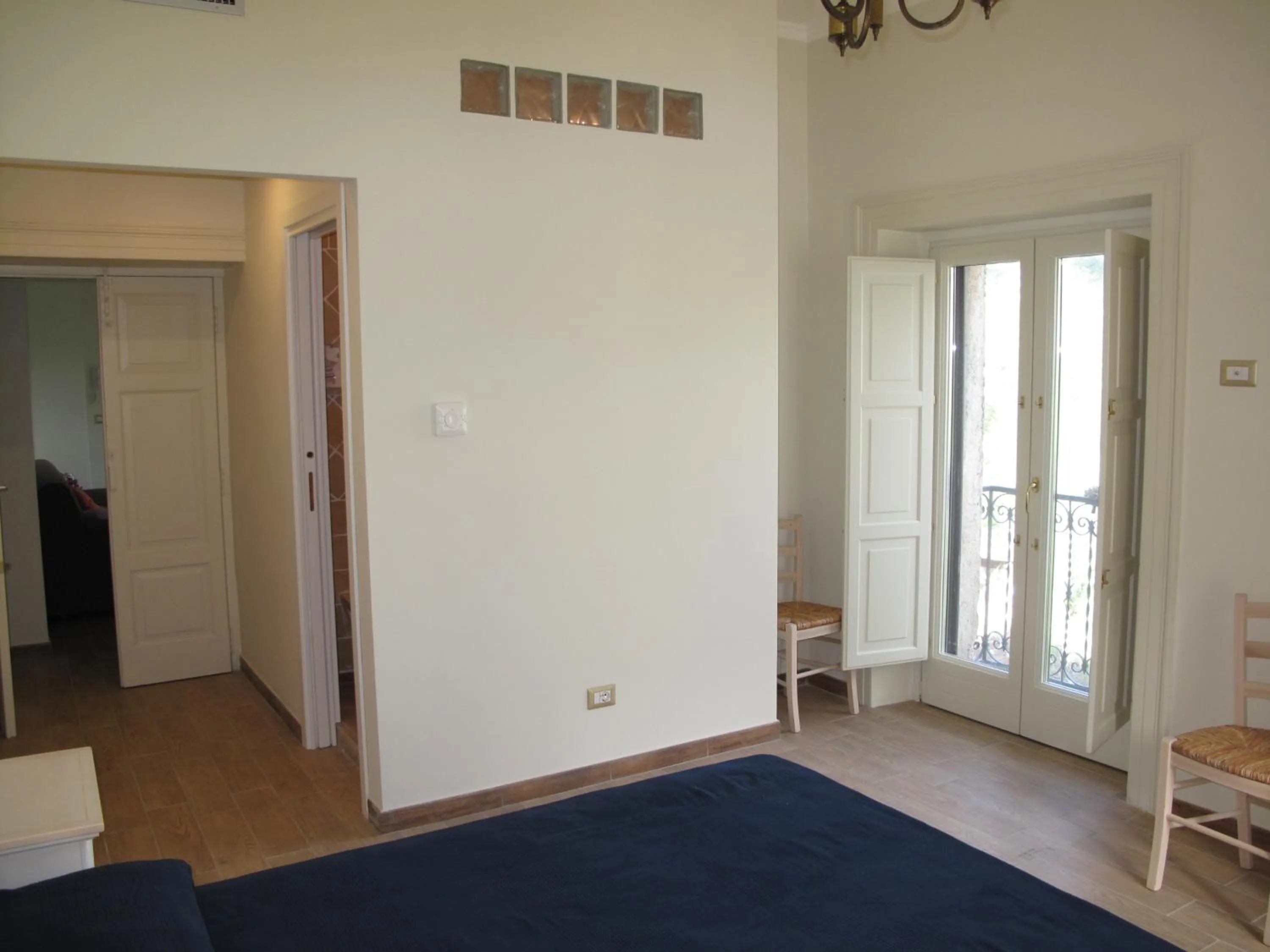 Property building, Bed in Casa Sarlo