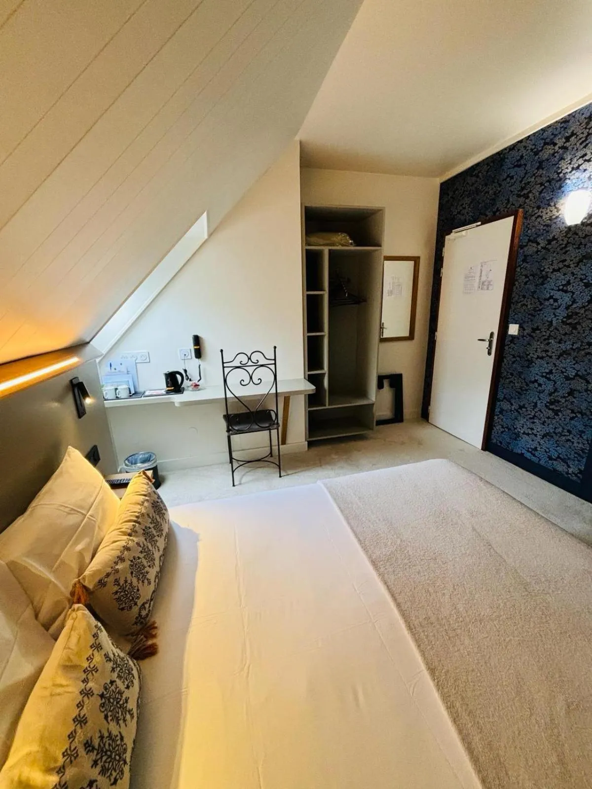 Bed in Castel Fleuri