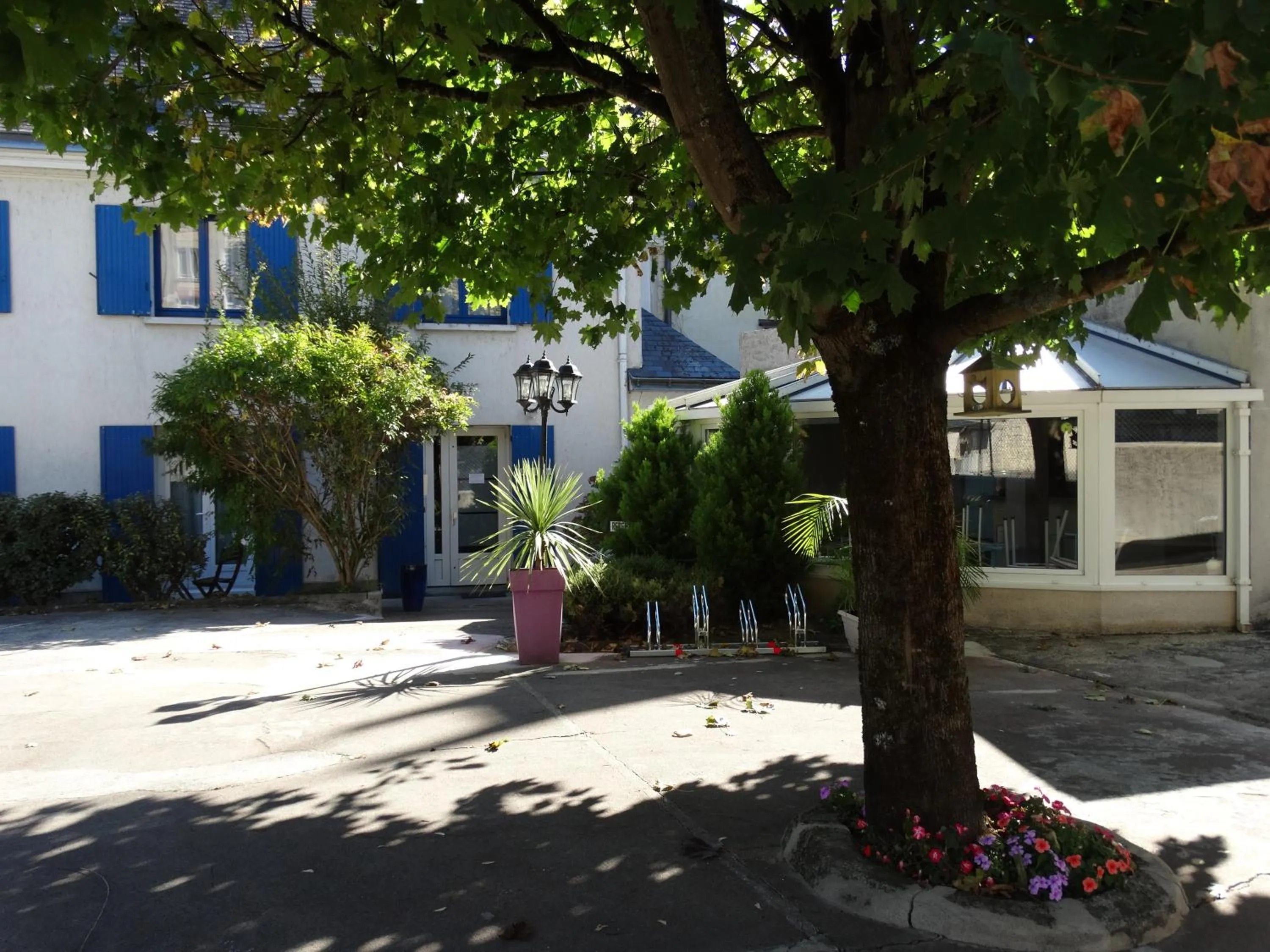 Property building in Castel Fleuri