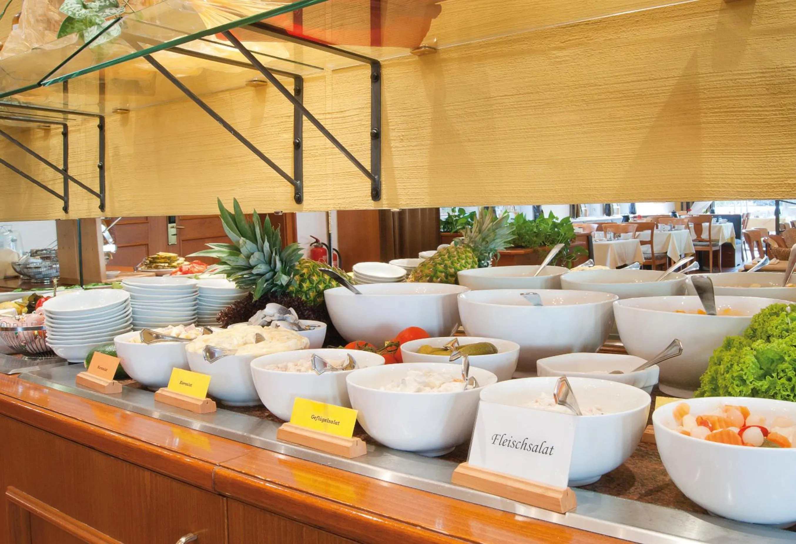 Buffet breakfast, Food in Hotel Deutsches Haus Mittweida