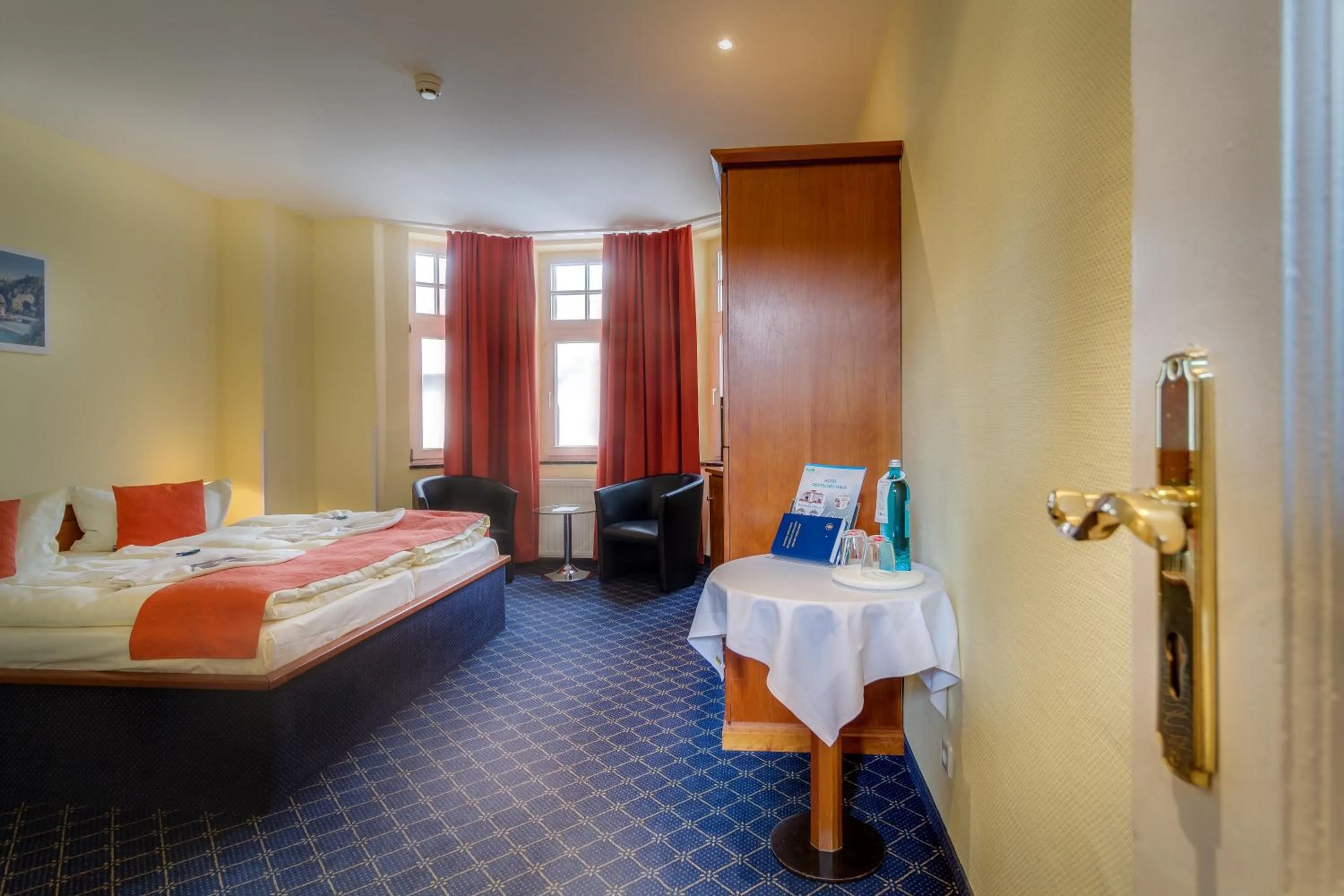 Photo of the whole room in Hotel Deutsches Haus Mittweida