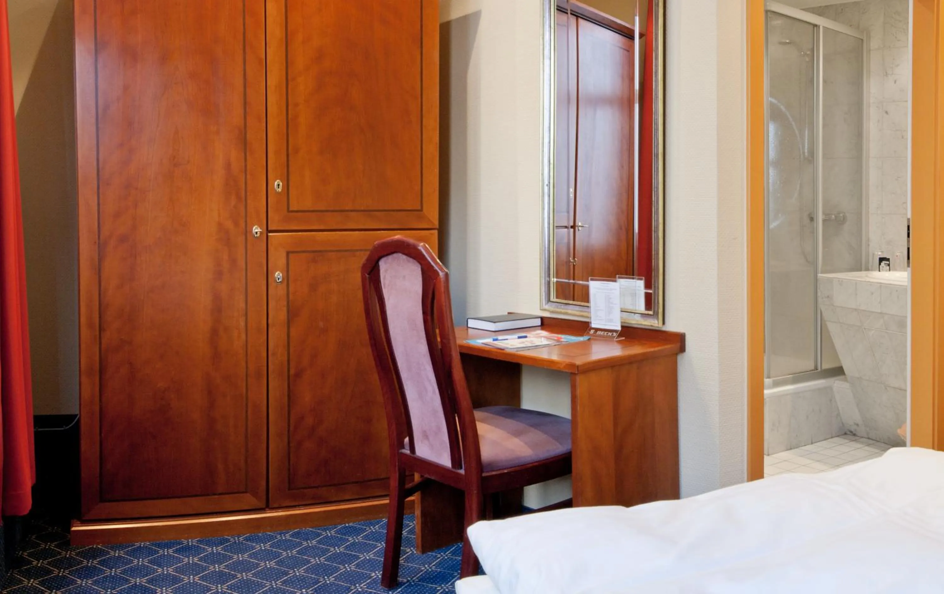 Decorative detail, TV/Entertainment Center in Hotel Deutsches Haus Mittweida