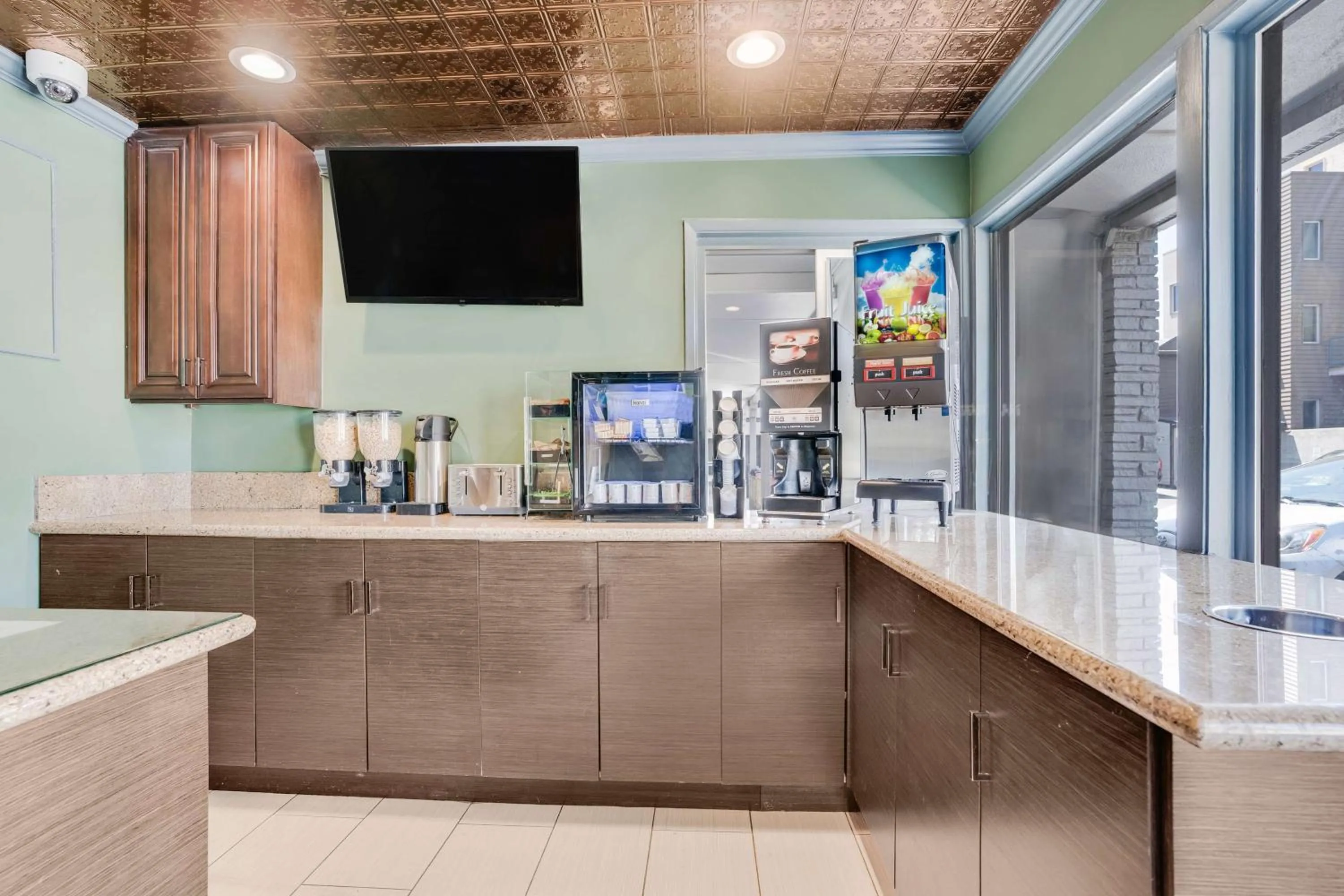 Lobby or reception in Sather Berkeley - SureStay Collection by Best Western