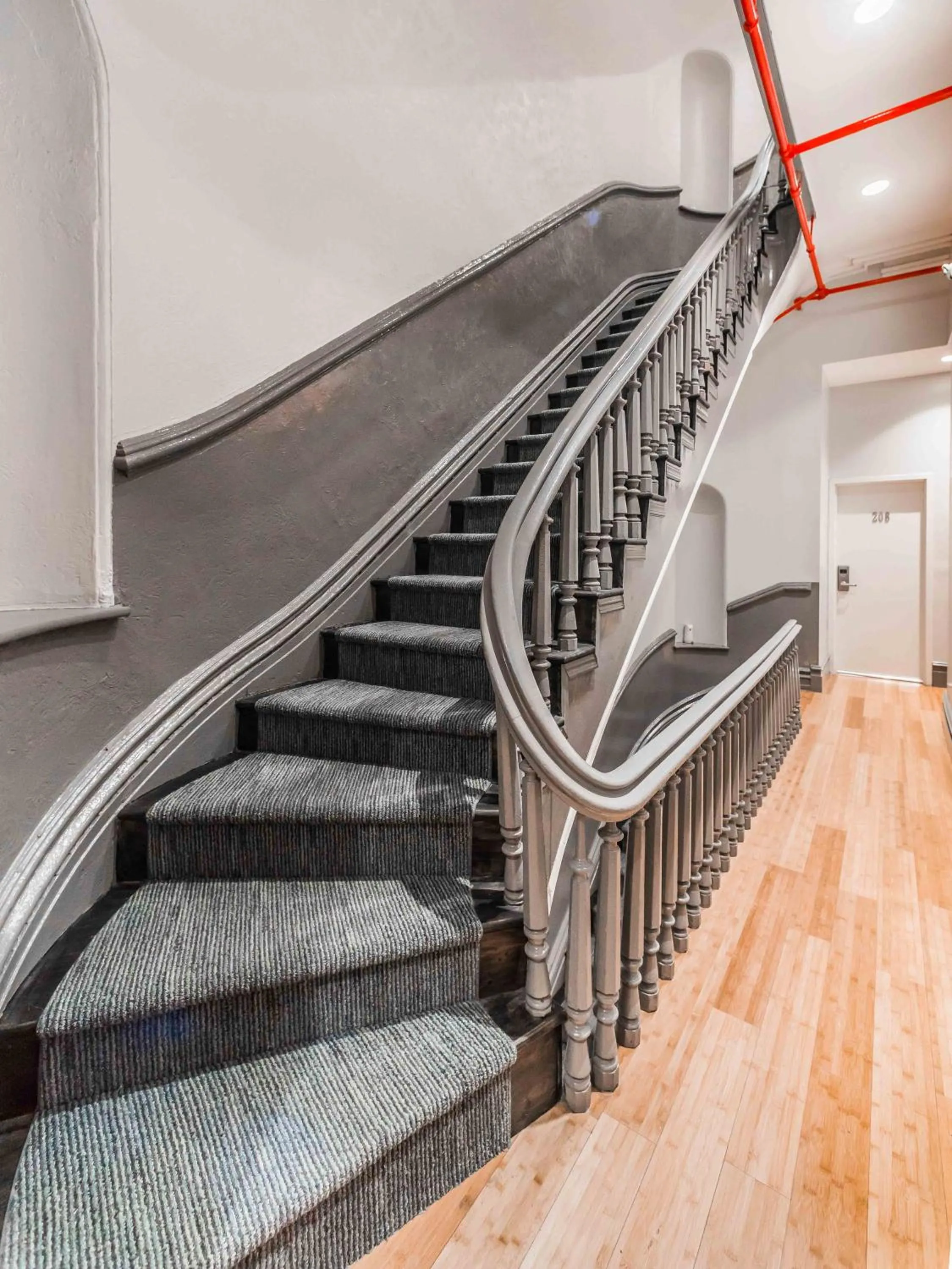 Area and facilities in Chelsea Inn