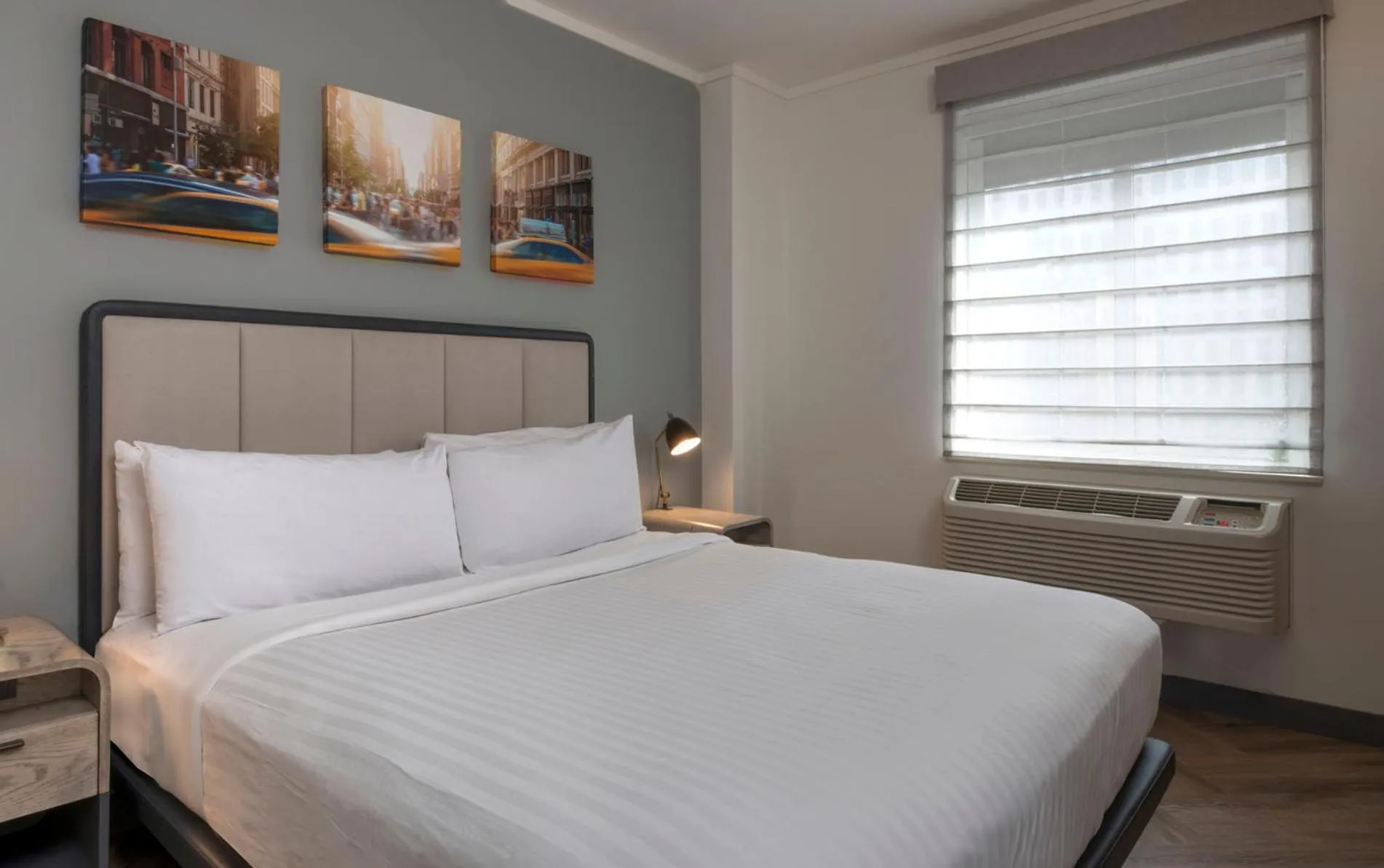 Bed in Citadines Connect Fifth Avenue New York