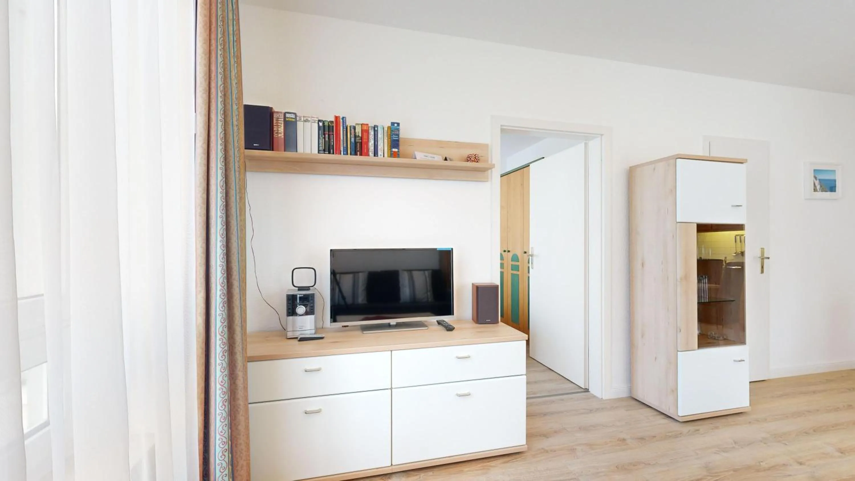 TV and multimedia in Appartementhaus Binzer Sterne