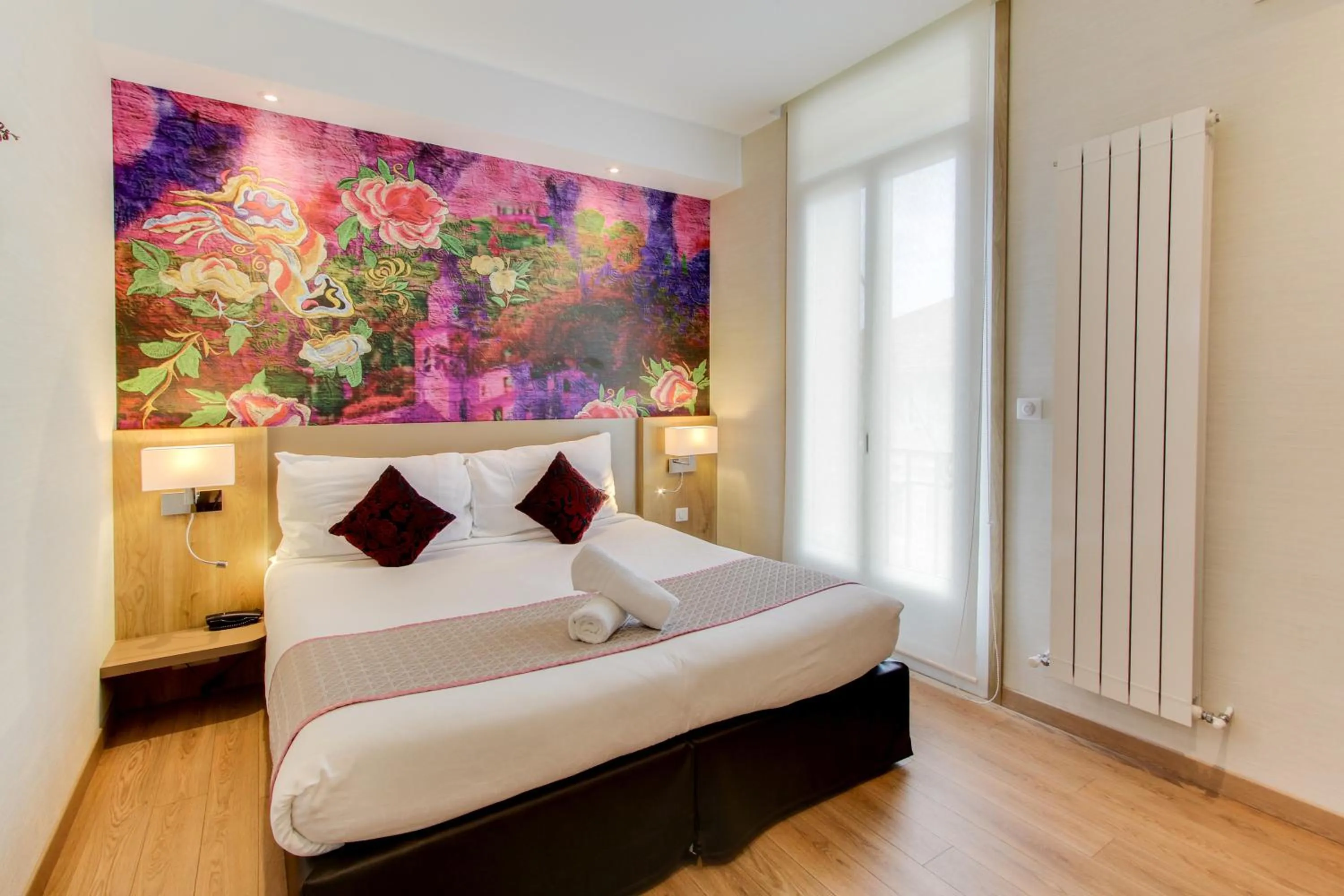 Decorative detail, Bed in Hôtel Provençal