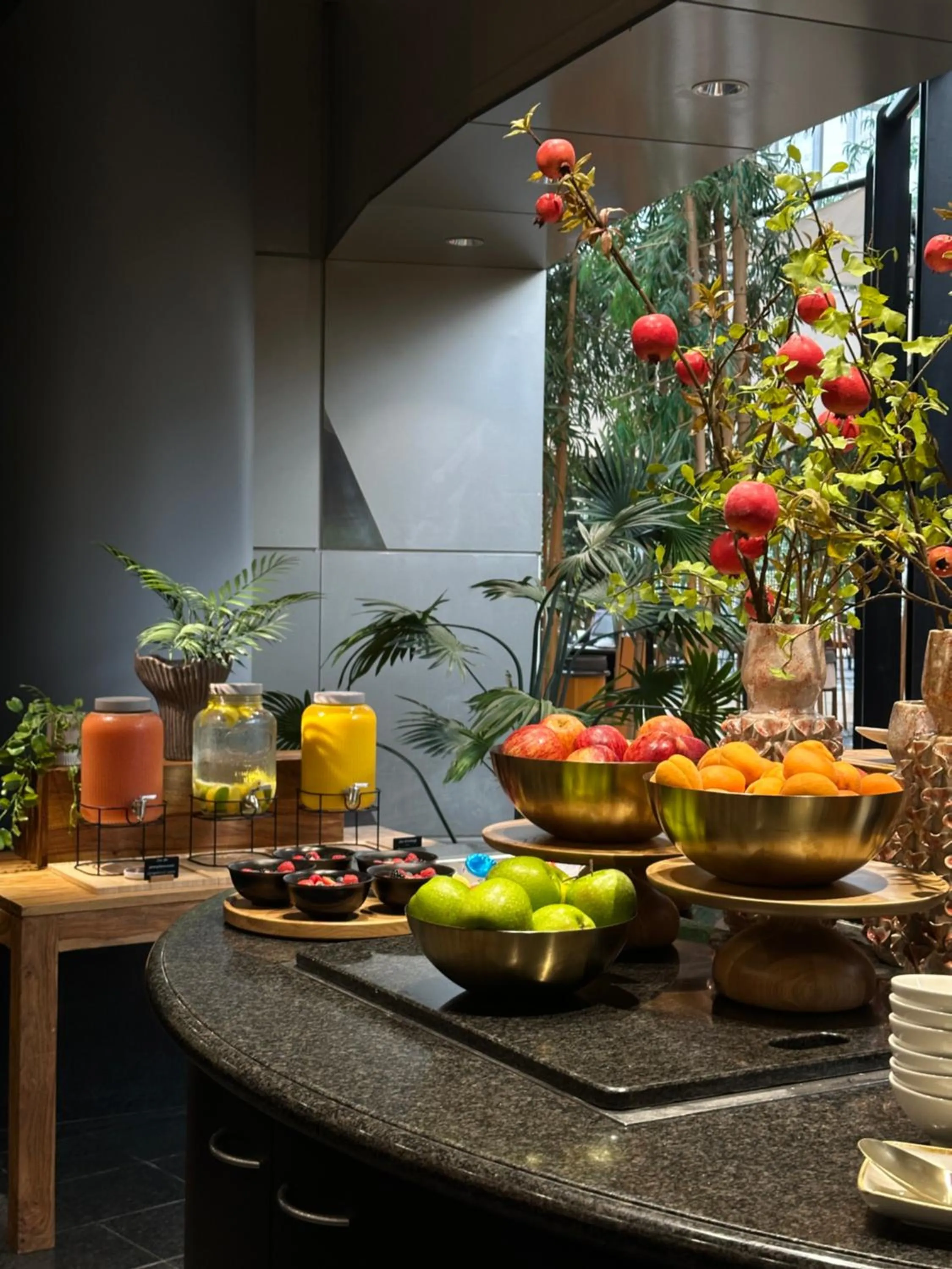 Restaurant/places to eat in Van der Valk Hotel Paris CDG Airport