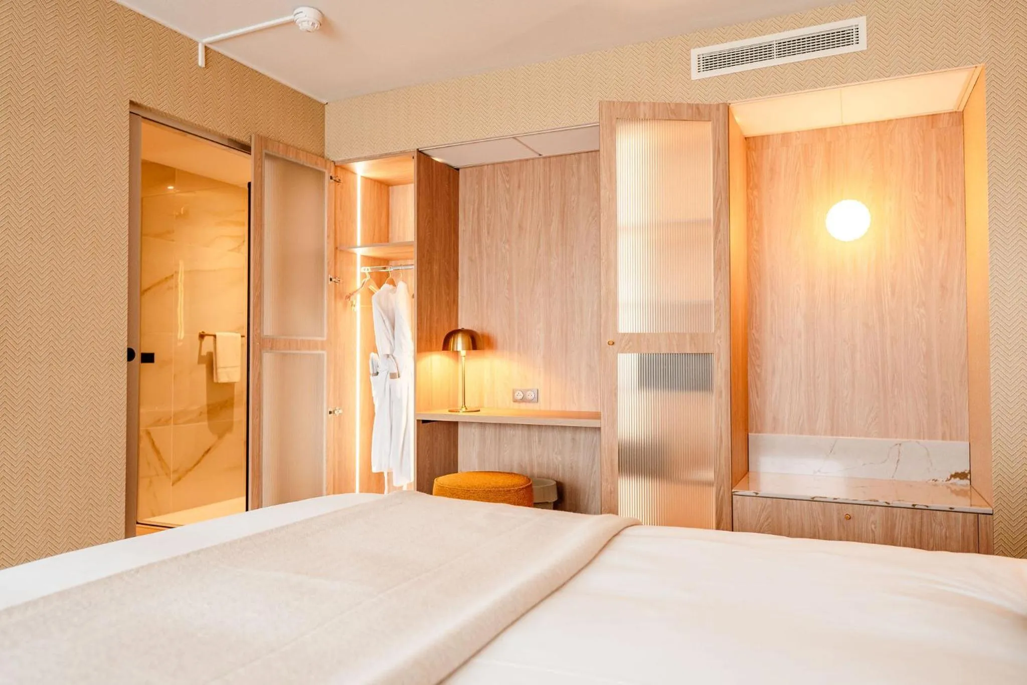 Bed in Van der Valk Hotel Paris CDG Airport