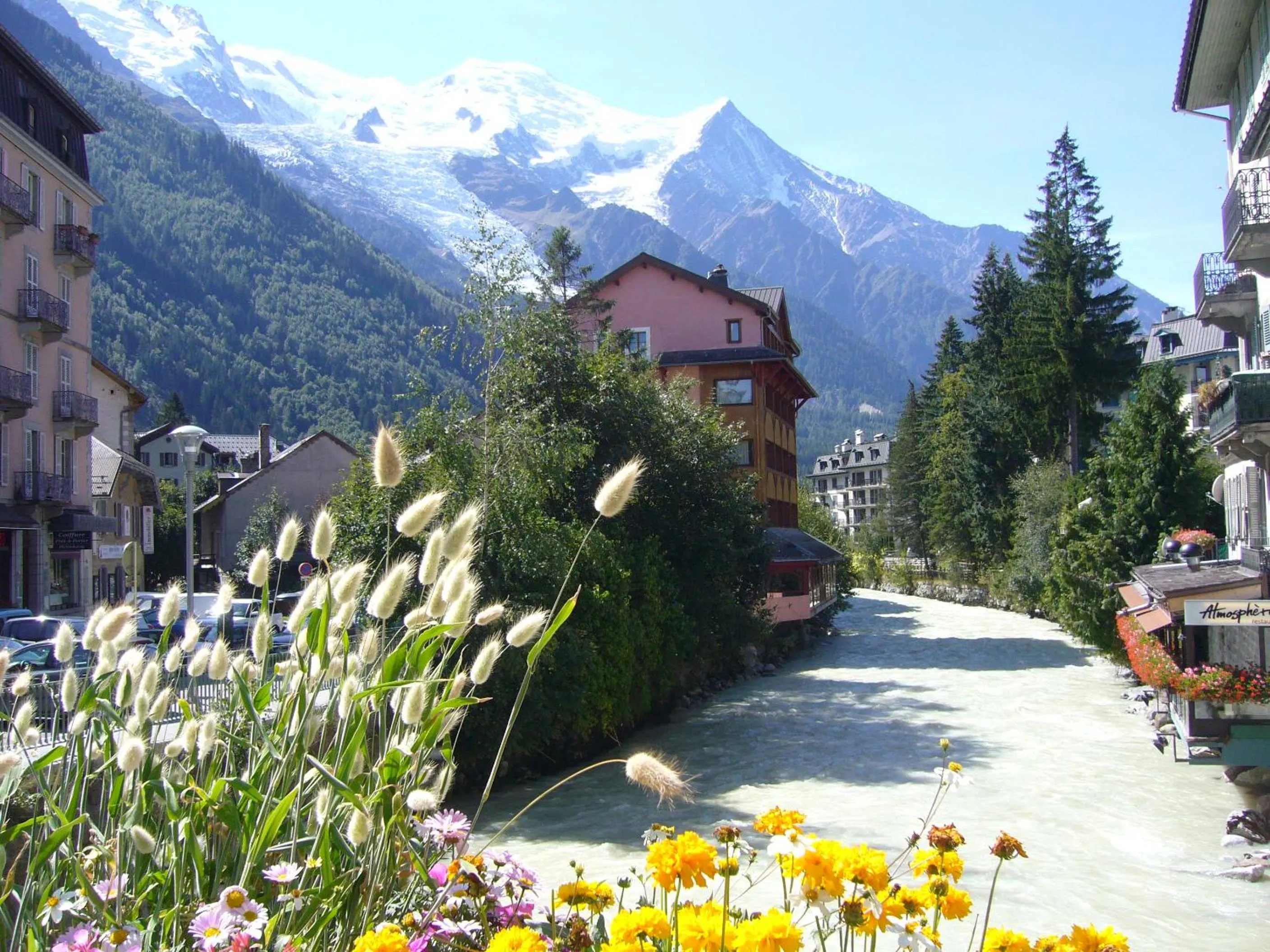 Natural landscape in Hôtel Vallée Blanche