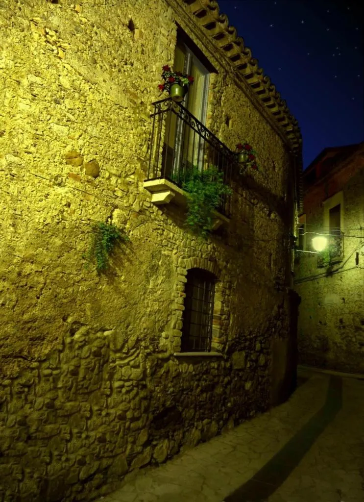 Property building in B&B Amphisya