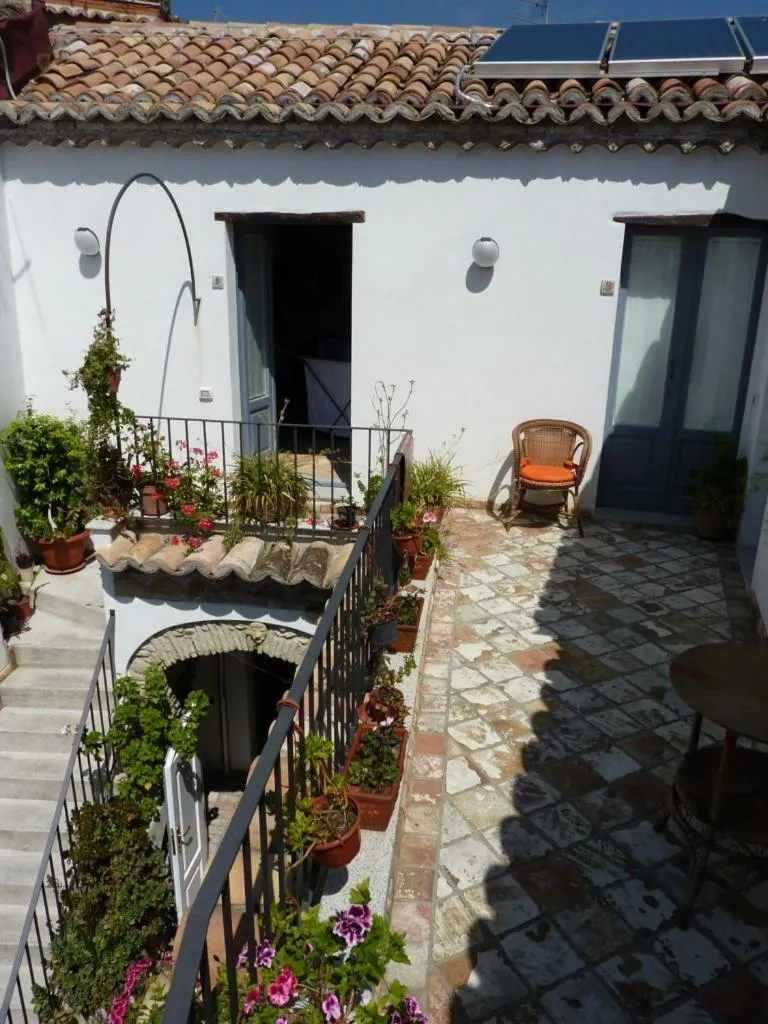 Balcony/Terrace in B&B Amphisya