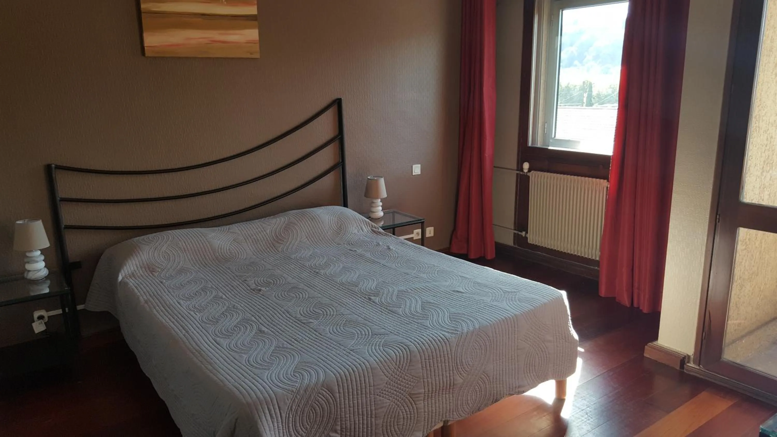 Bedroom, Bed in Hotel De La Gare