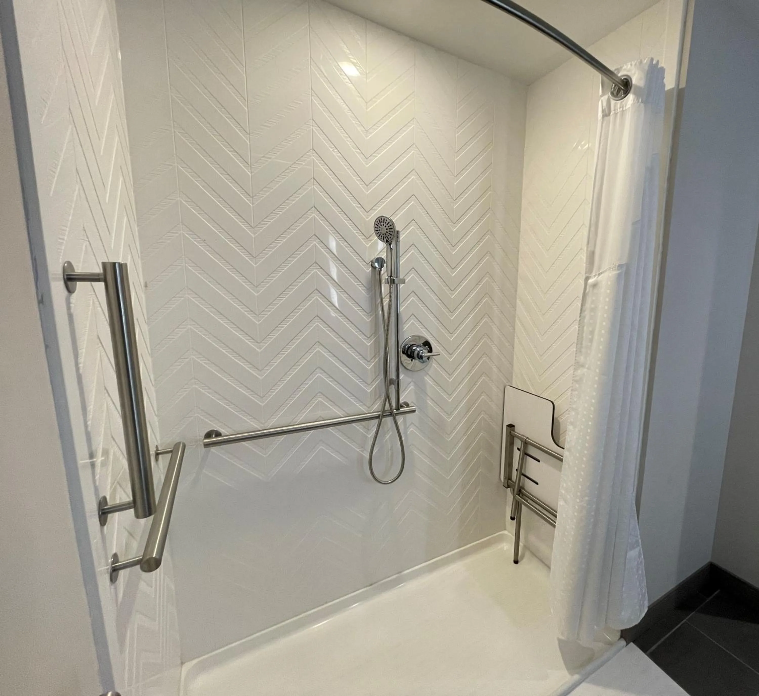 Shower in Holiday Inn Hotel & Suites Chicago - Downtown by IHG