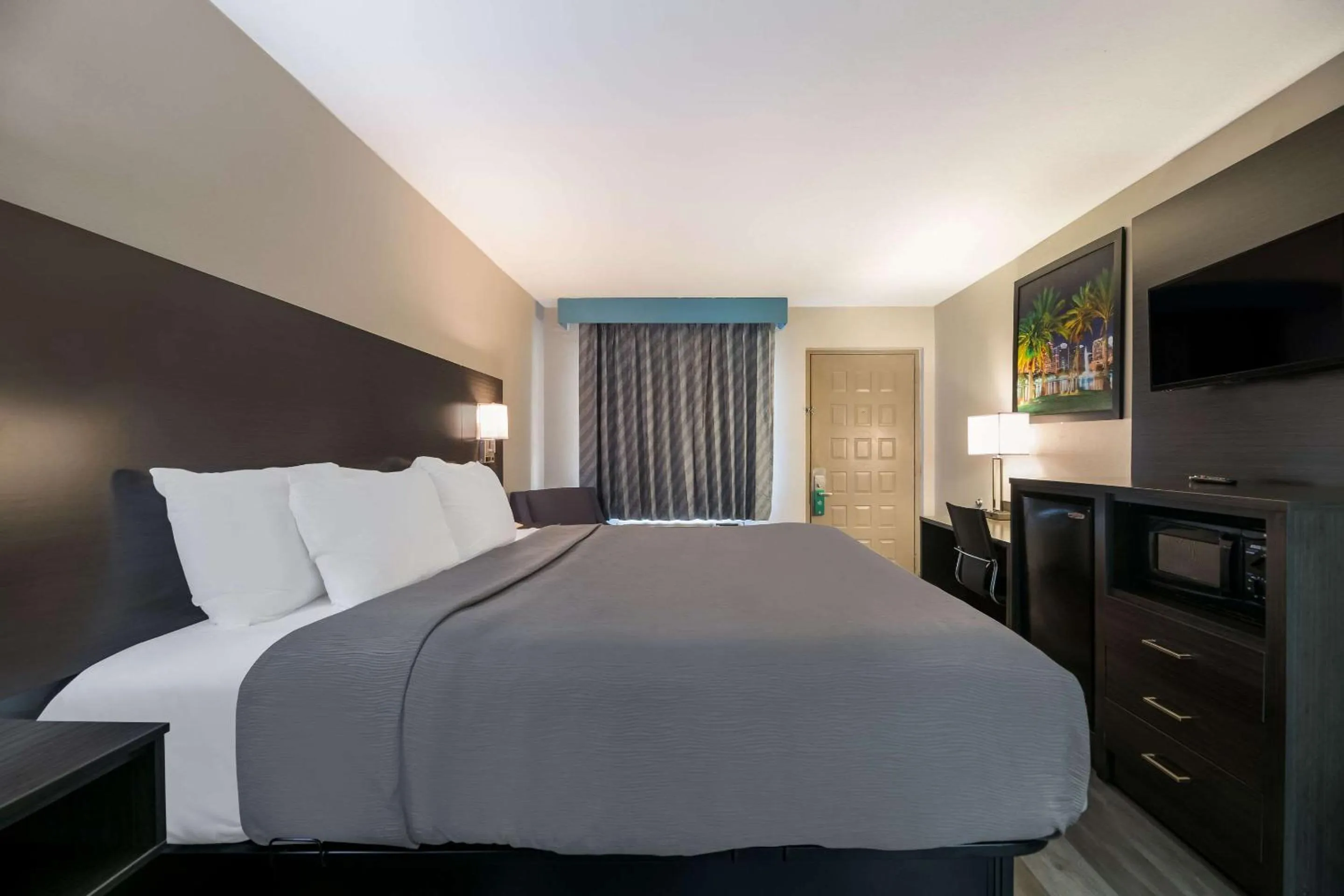 Bedroom, Bed in Quality Inn & Suites Altamonte Springs Orlando-North