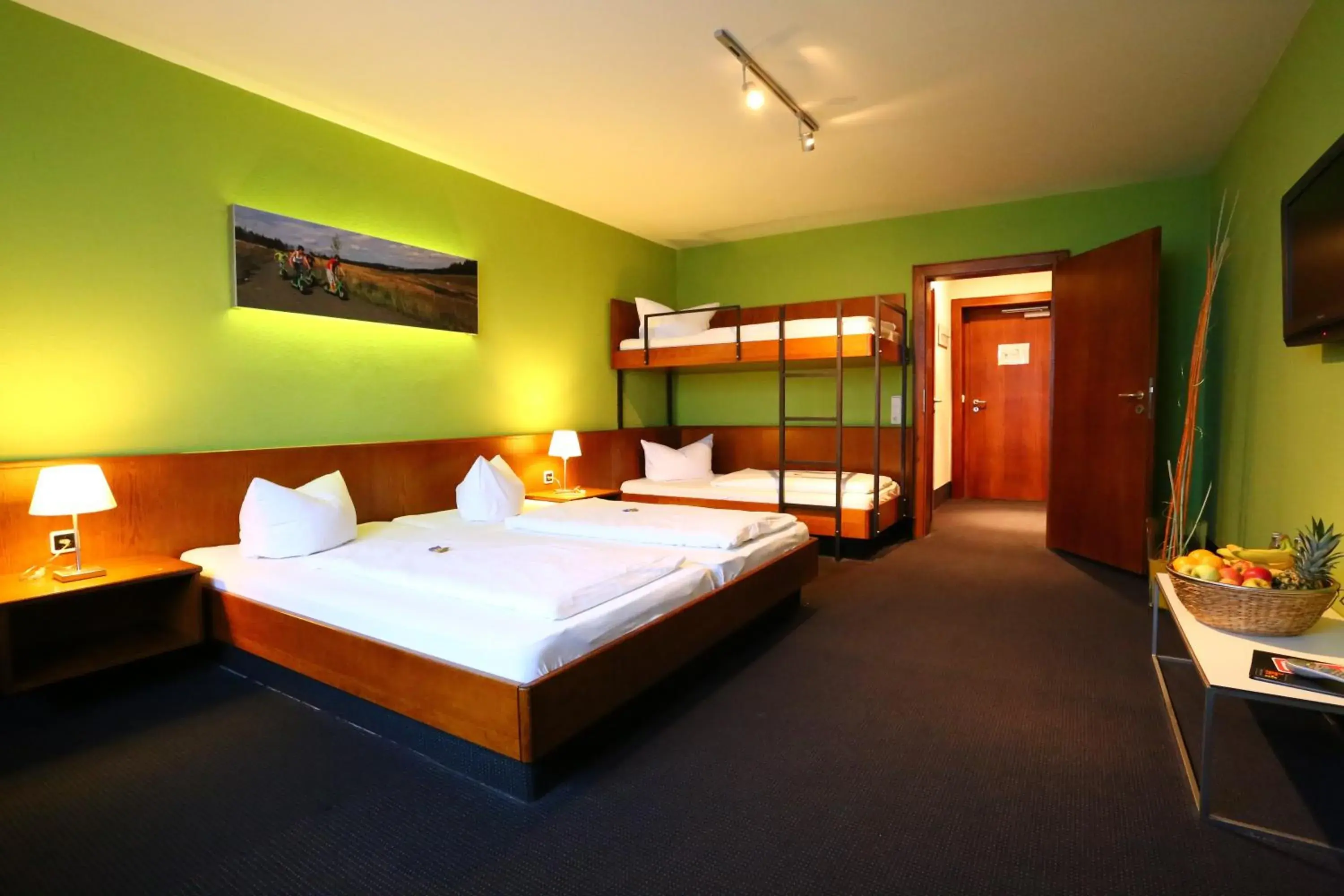 Quadruple Room with Mountain View - single occupancy in k1 sporthotel - Bike & Ski inklusive Hotel Quadruple Room with Mountain View - single occupancy in k1 sporthotel - Bike & Ski inklusive Hotel