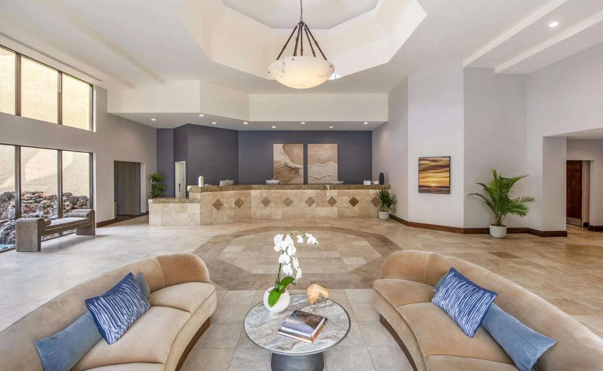 Property building in Crowne Plaza San Diego - Mission Valley by IHG