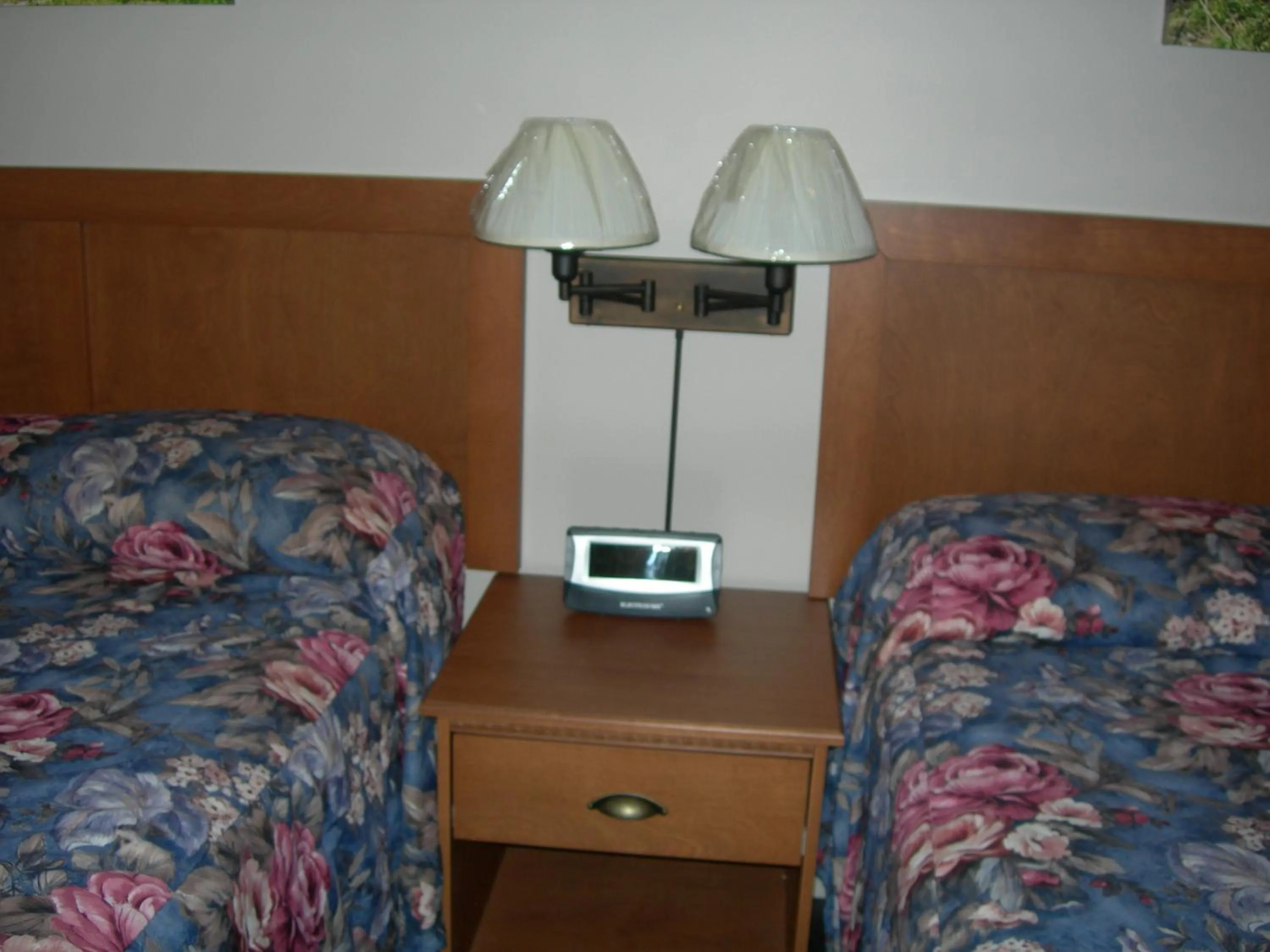 Bedroom, Bed in Hotel Motel Arnold