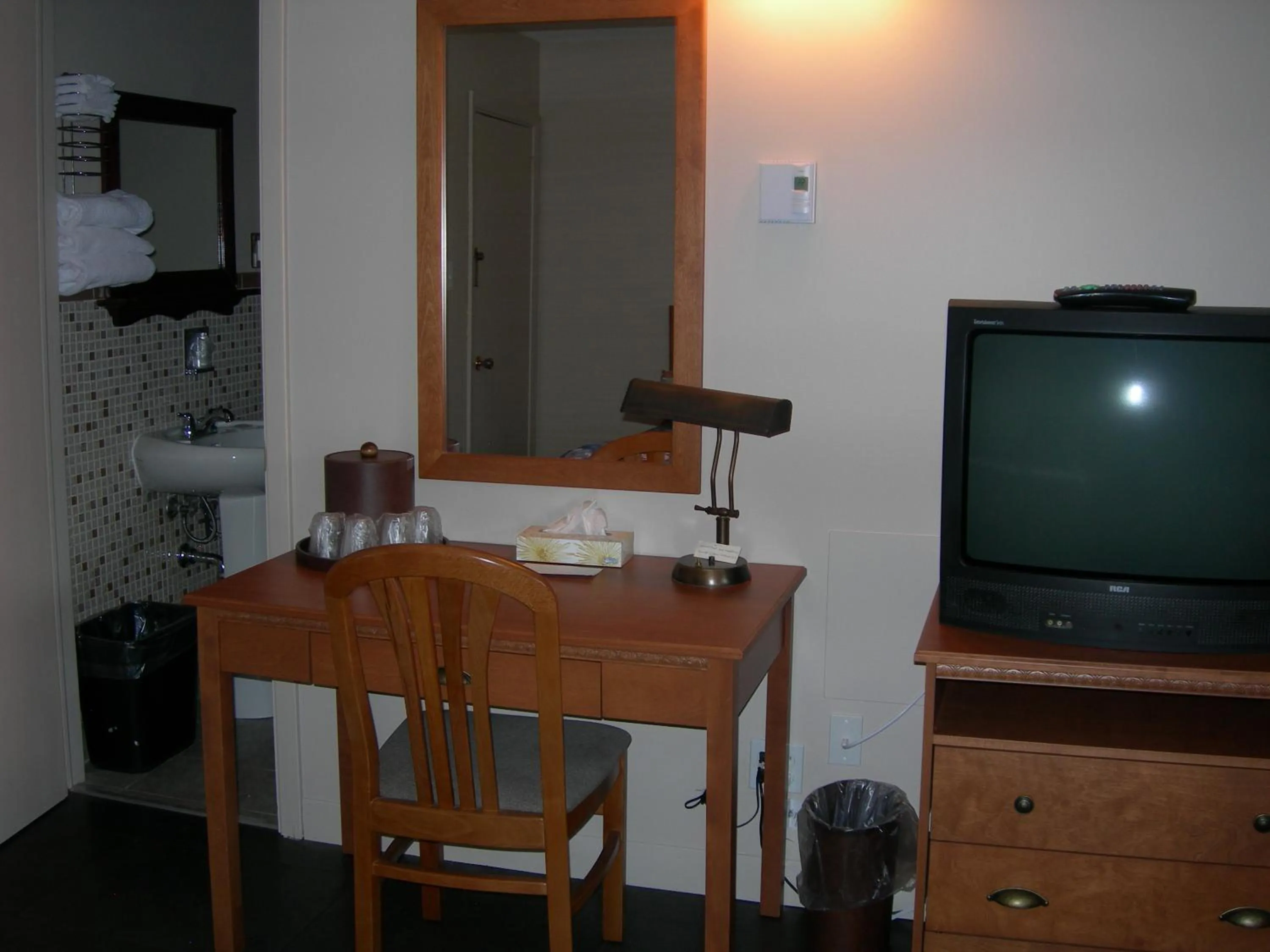 TV and multimedia in Hotel Motel Arnold