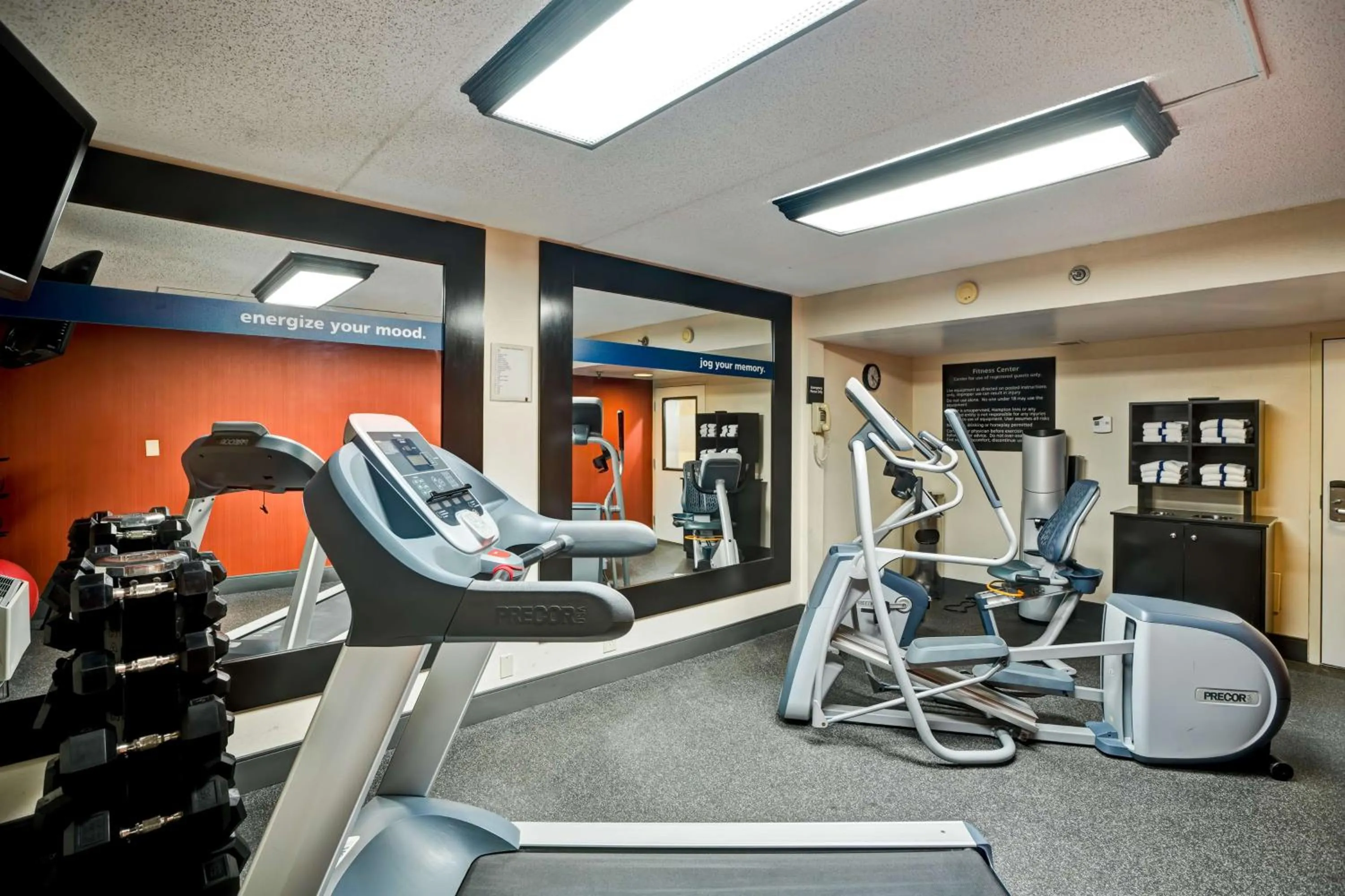 Fitness centre/facilities in Hampton Inn Norfolk-Naval Base