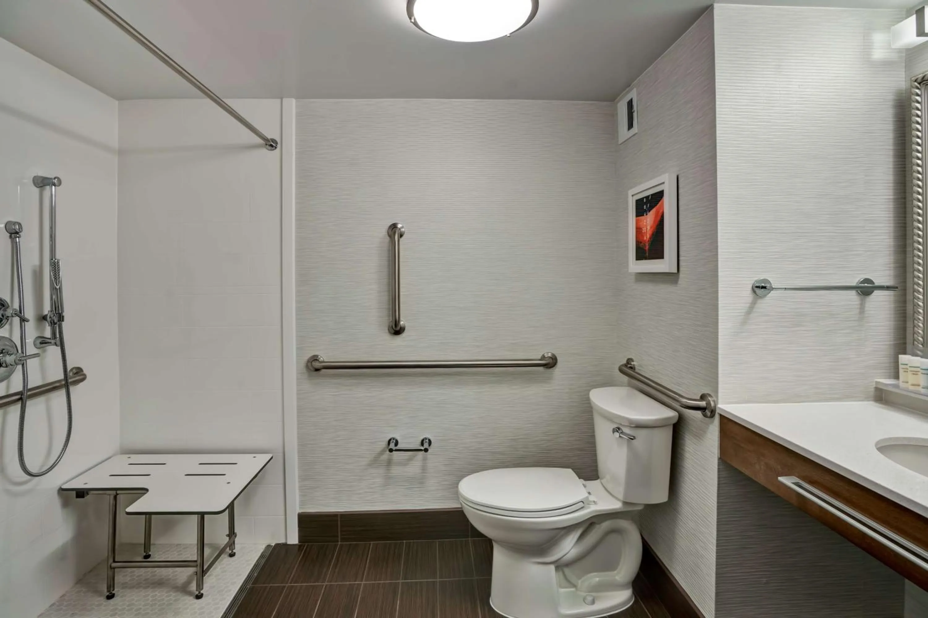 Bathroom in Hampton Inn Norfolk-Naval Base