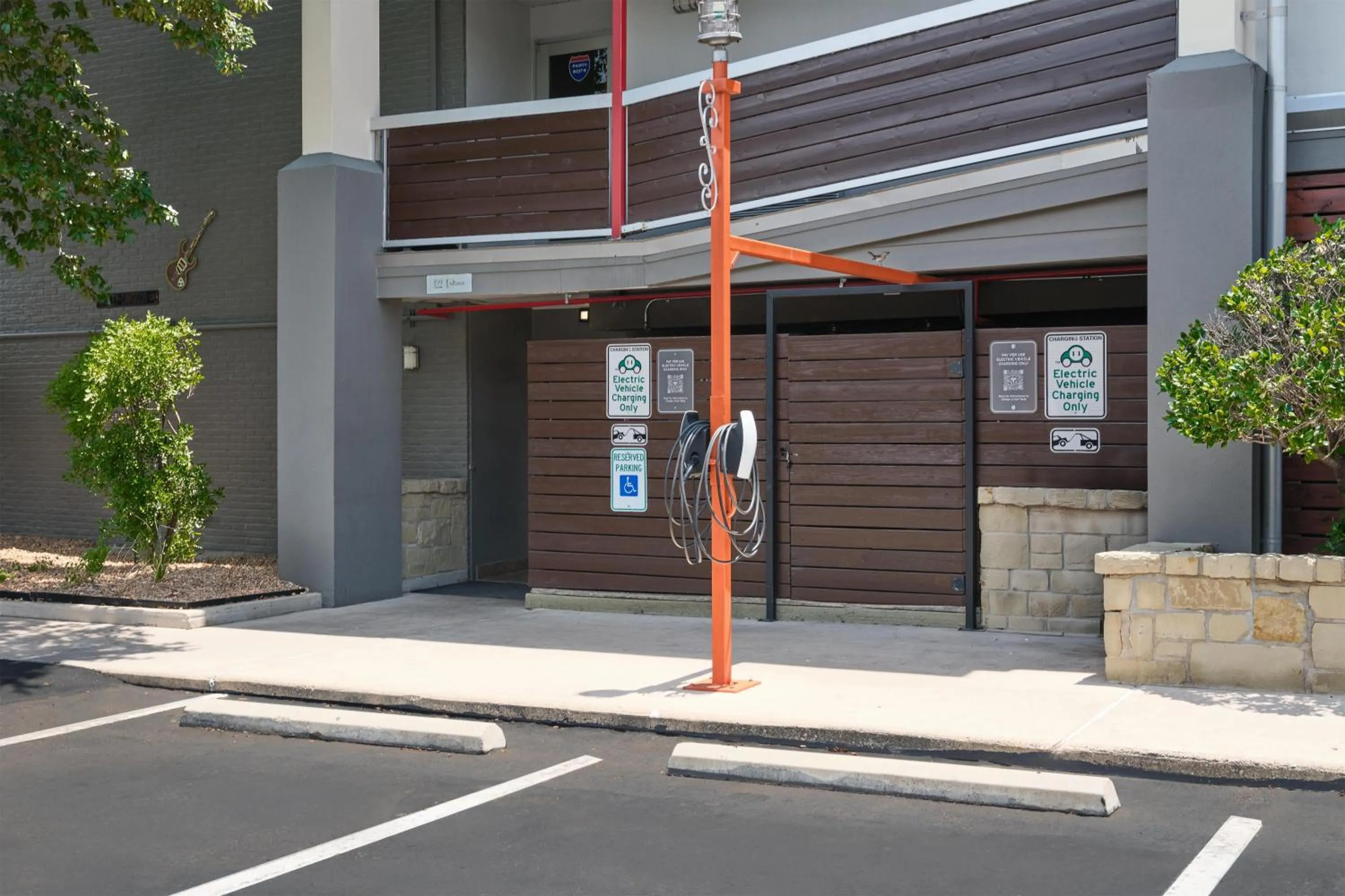 Property building in Aiden Austin City Hotel