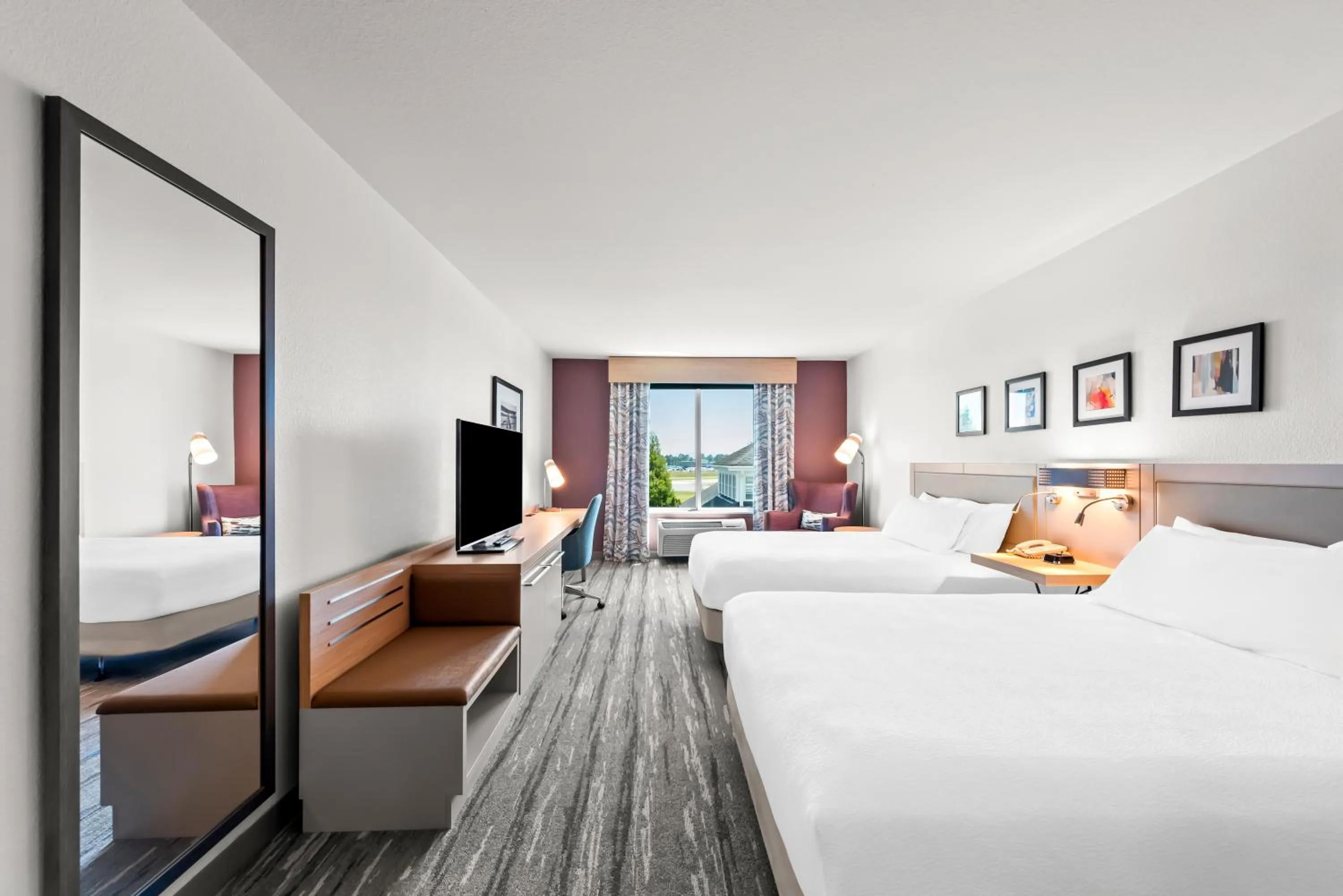 Bed in Hilton Garden Inn Seattle North/Everett