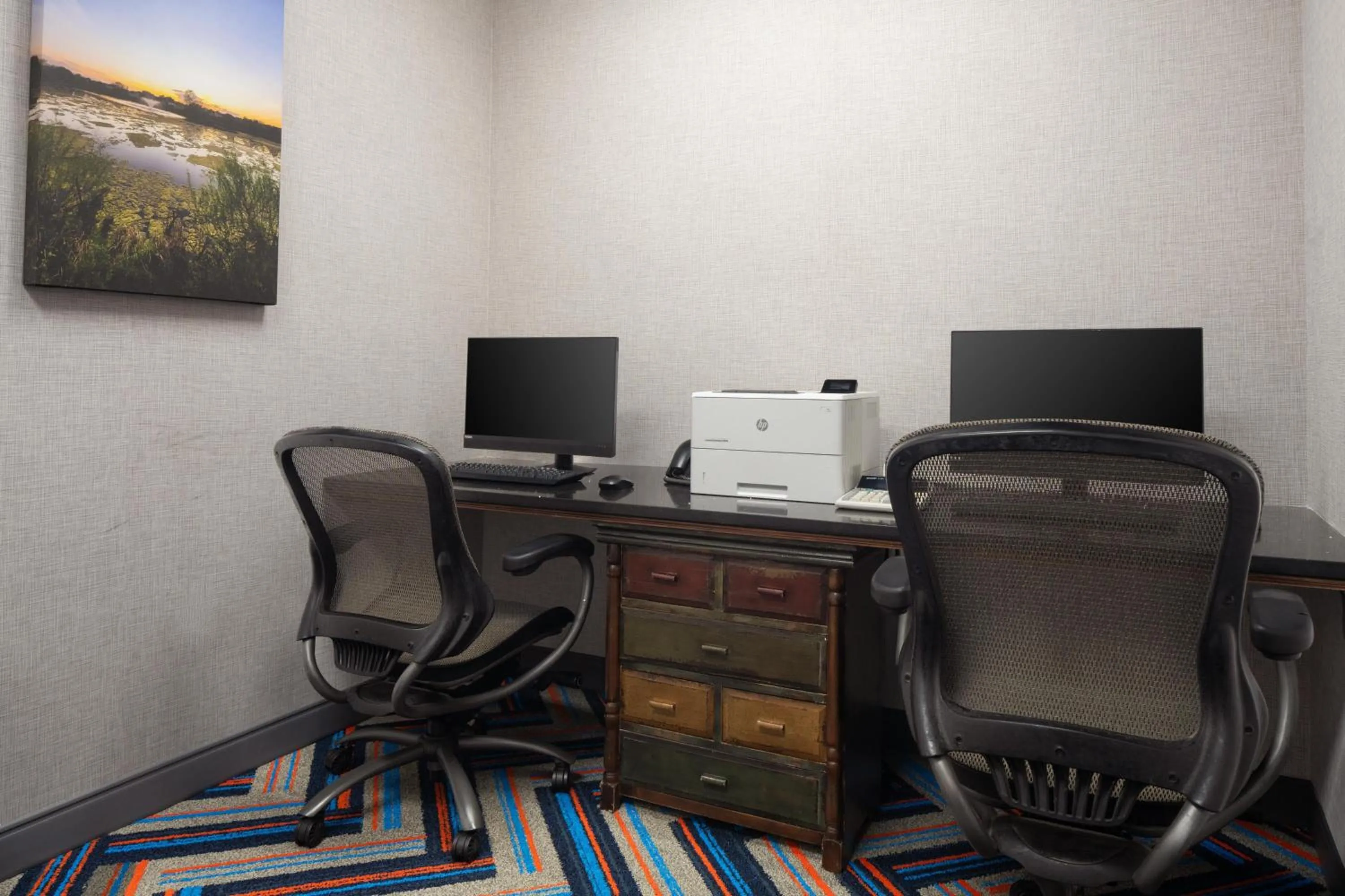 Business facilities in Hampton Inn & Suites Concord-Charlotte
