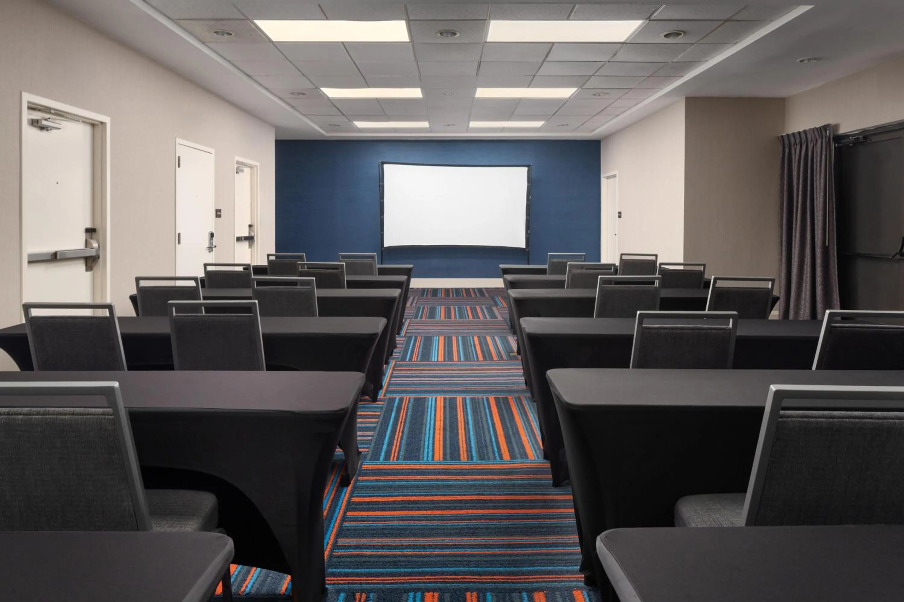 Meeting/conference room in Hampton Inn & Suites Concord-Charlotte
