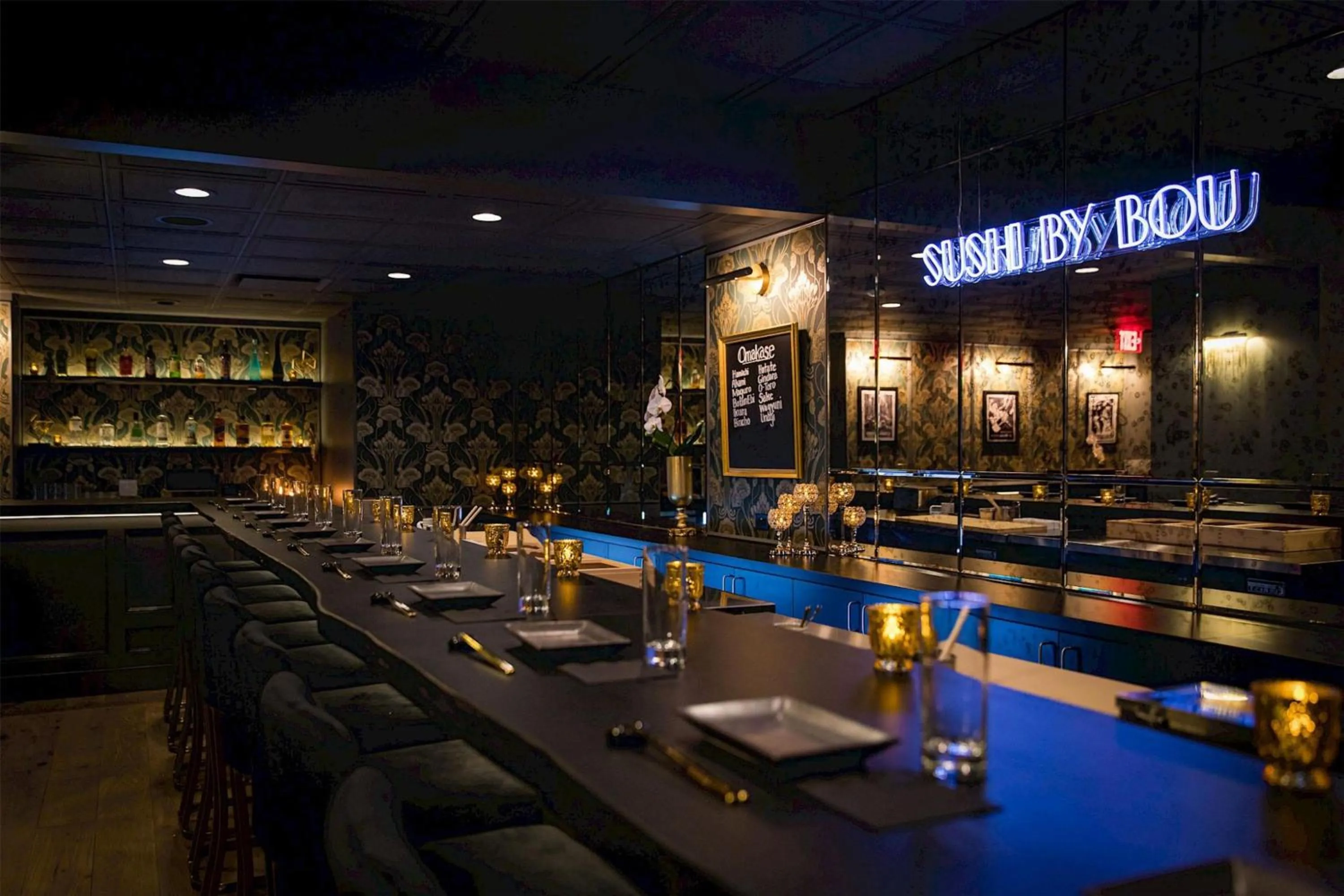 Lounge or bar in Claridge House Chicago, Tapestry Collection by Hilton