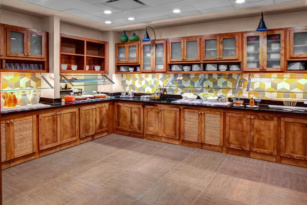 Food in Hyatt Place Atlanta Buckhead