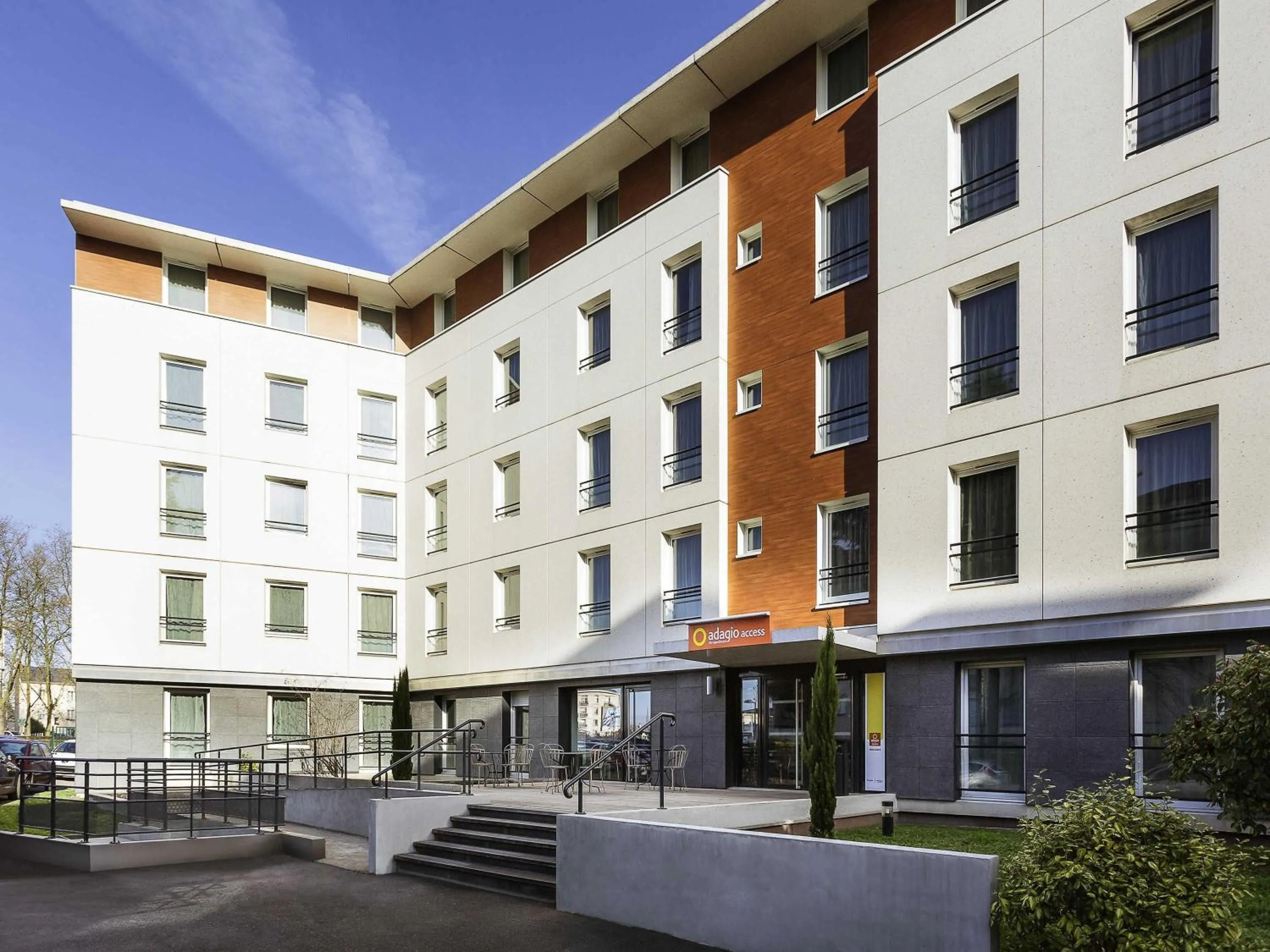 Property building in Aparthotel Adagio Access Orléans