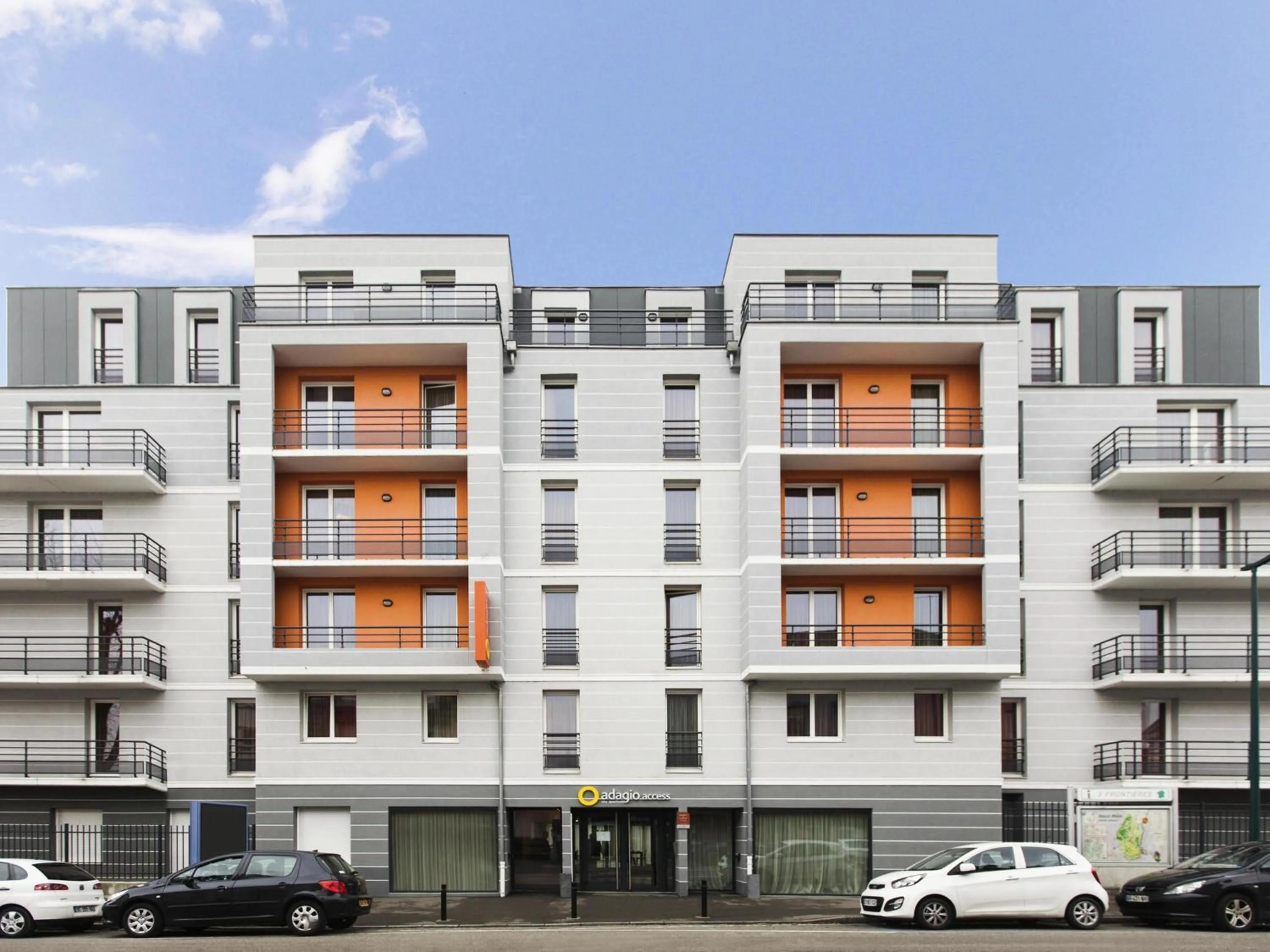 Property building in Aparthotel Adagio Access Saint Louis Bâle