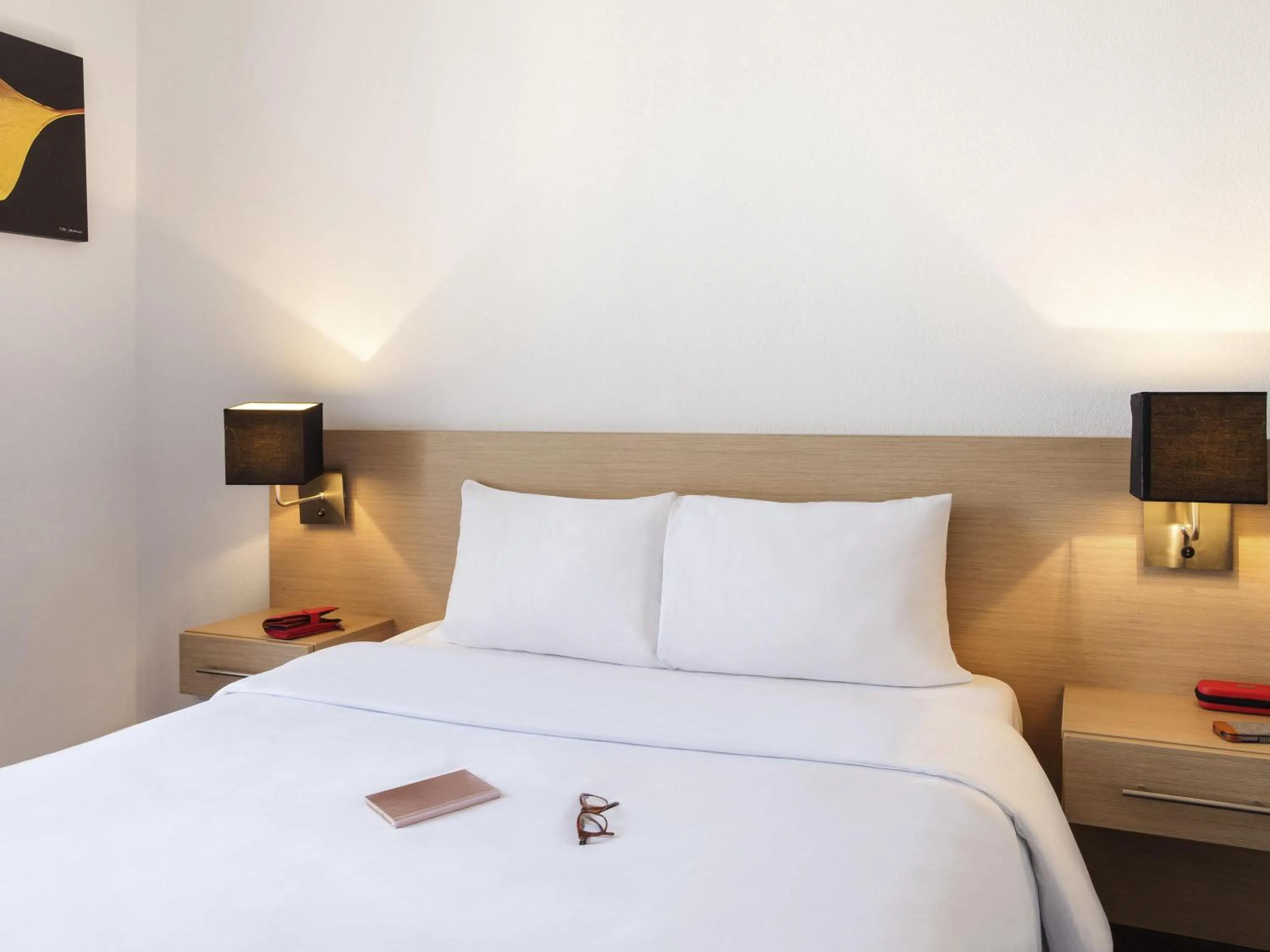 Bedroom, Bed in Aparthotel Adagio Access Saint Louis Bâle