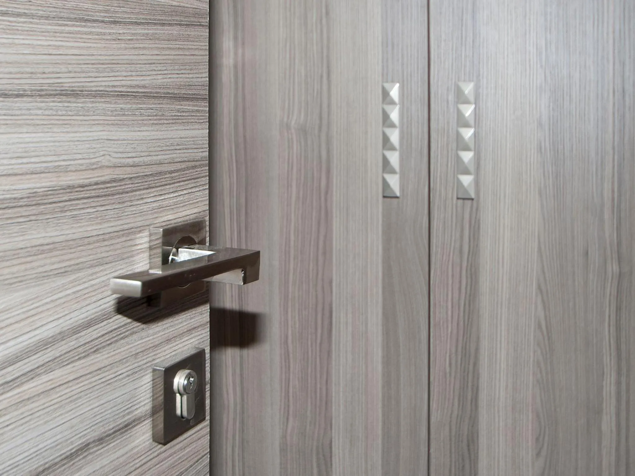 Decorative detail in PINEAPPLE Skiathos