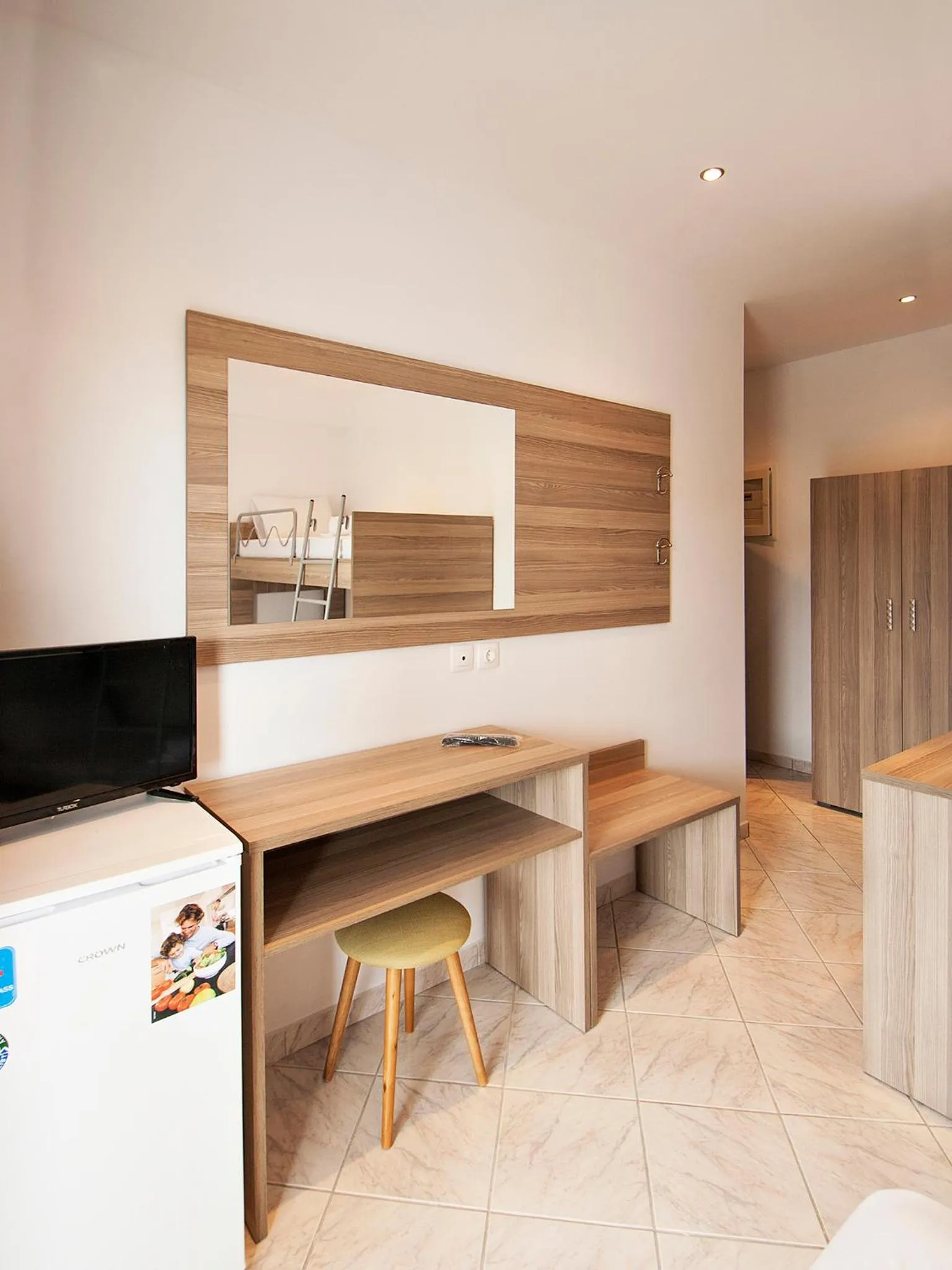 TV and multimedia in PINEAPPLE Skiathos