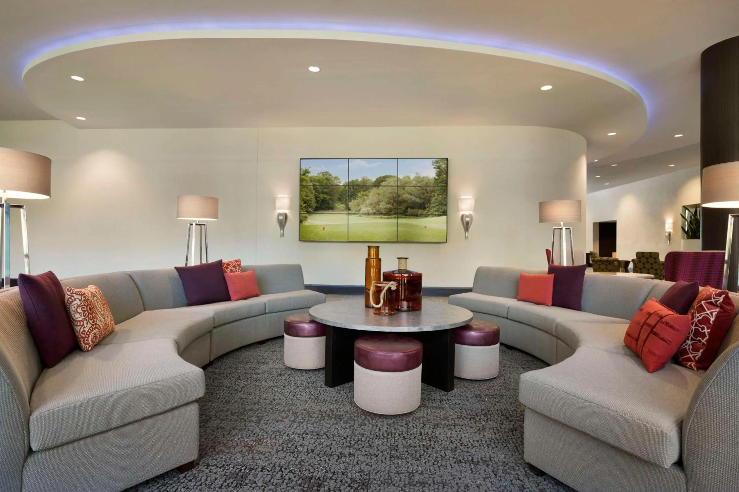 Lobby or reception in Embassy Suites by Hilton Greenville Downtown Riverplace