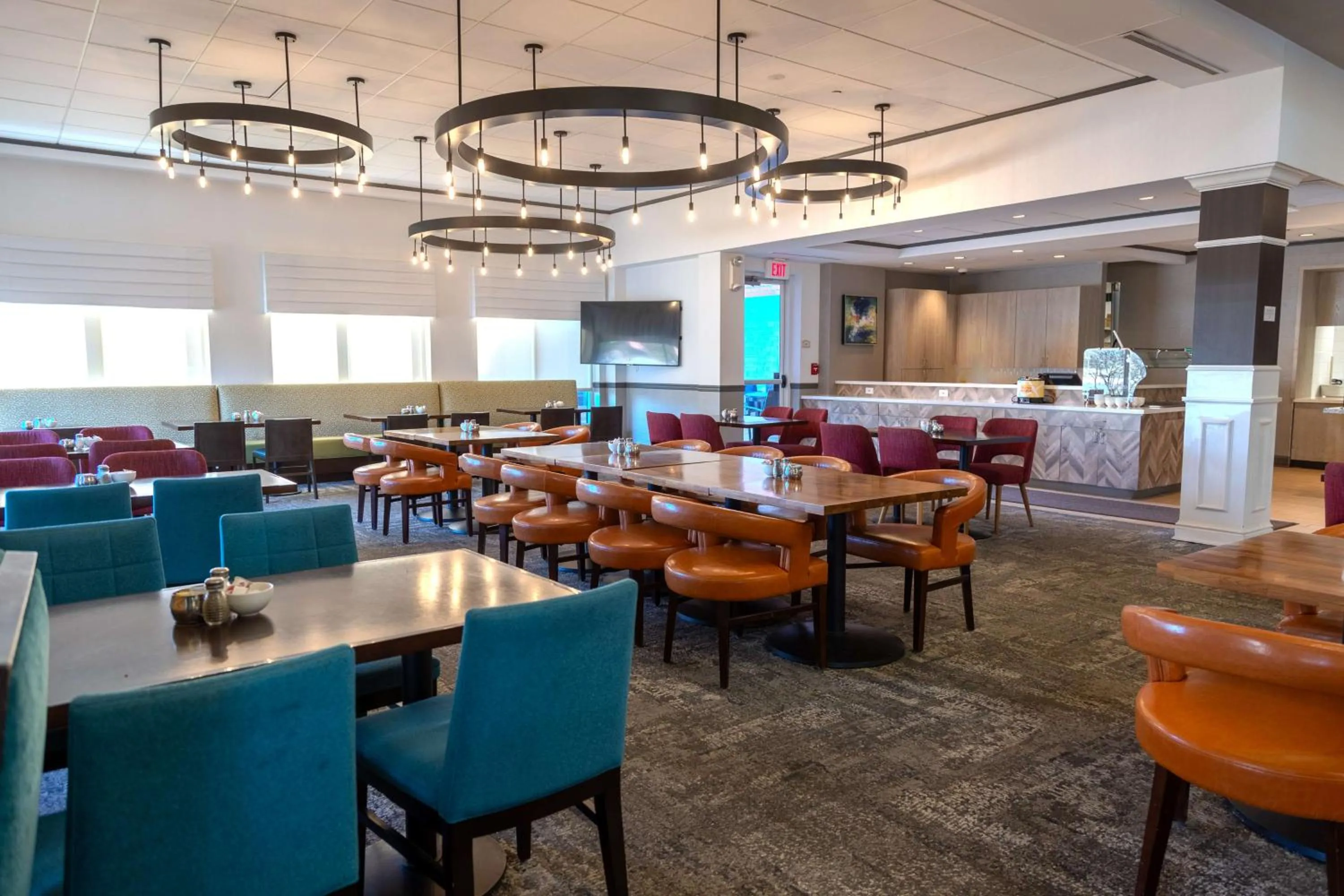 Restaurant/places to eat in Hilton Garden Inn Pittsburgh/Southpointe
