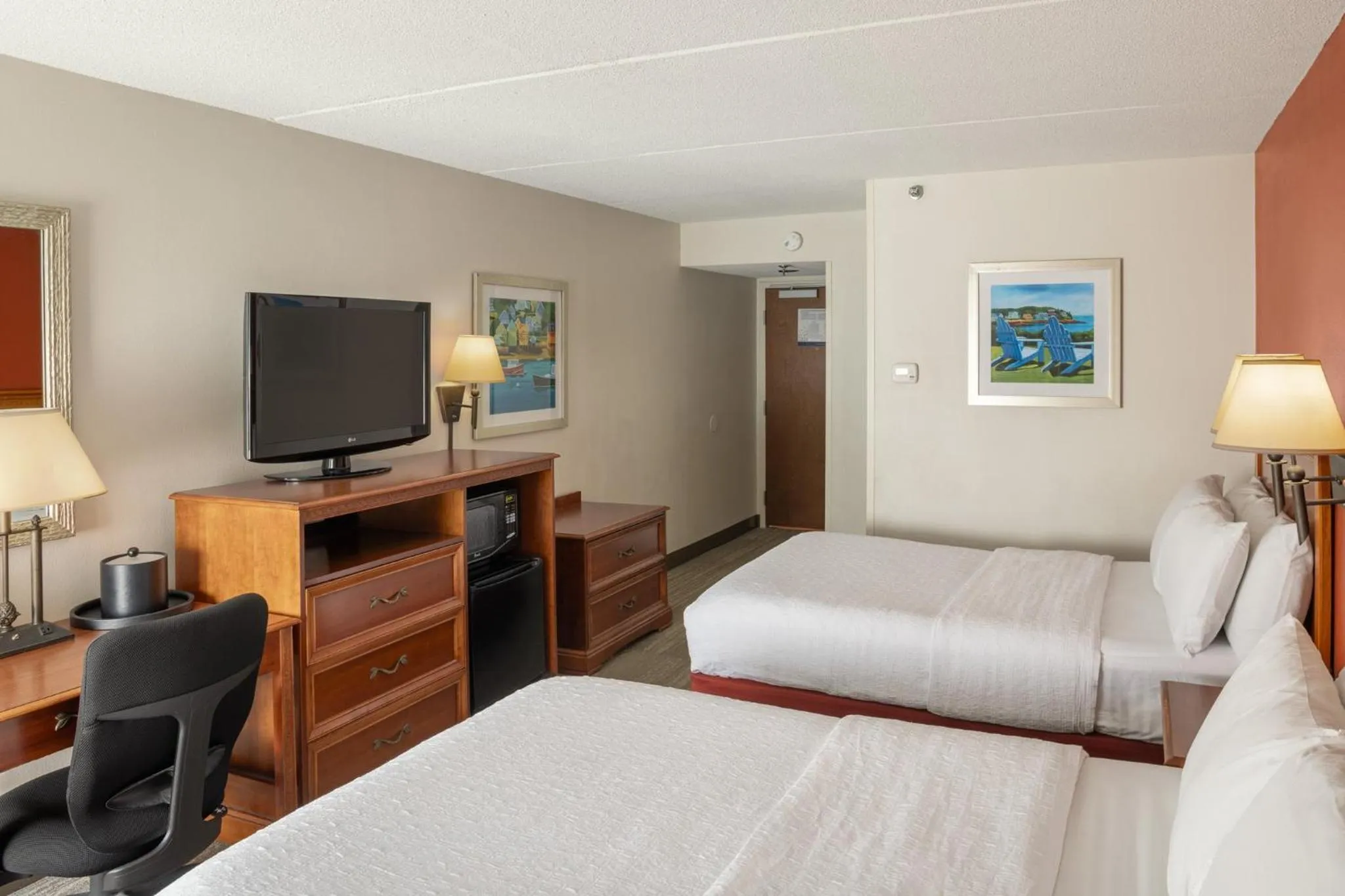 Photo of the whole room in Long Creek Hotel