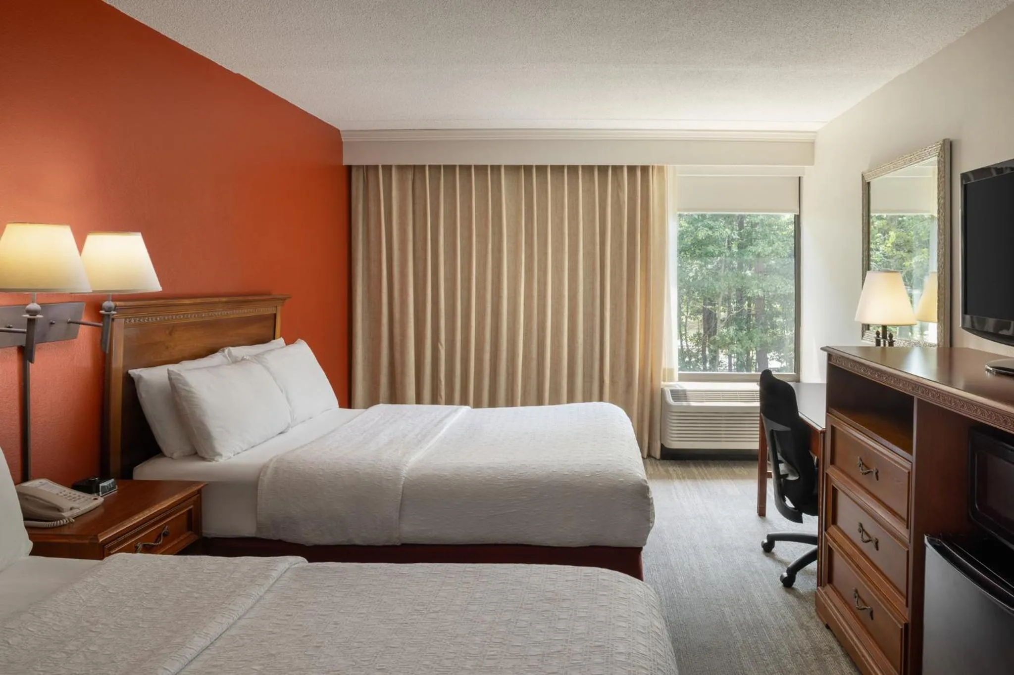 Photo of the whole room in Long Creek Hotel